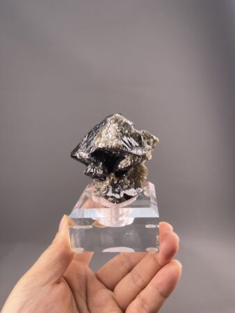 Black Octahedral Cassiterite from Xuebaoding, Pingwu, Sichuan