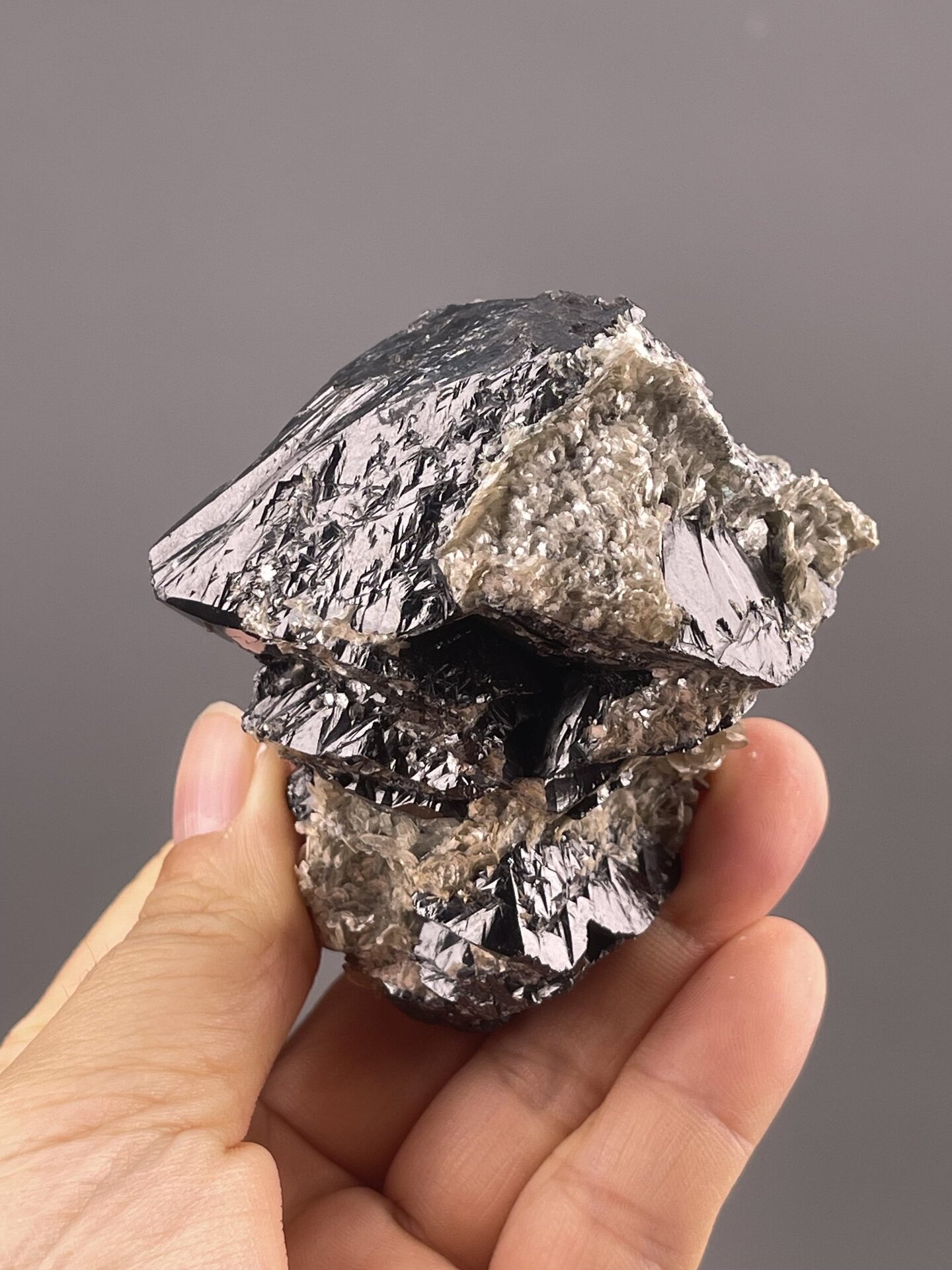Cassiterite Crystal Specimen from Xuebaoding Mountain, China – lustre and transparency detail