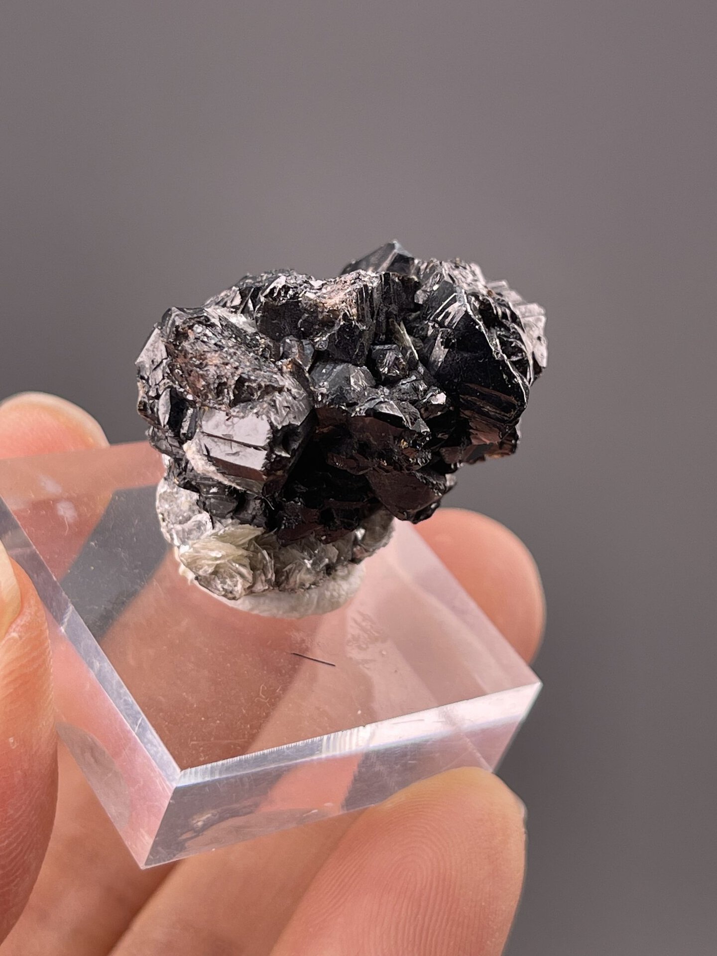 Metallic cassiterite SnO₂ showing well-formed octahedral habit, 1.2 g