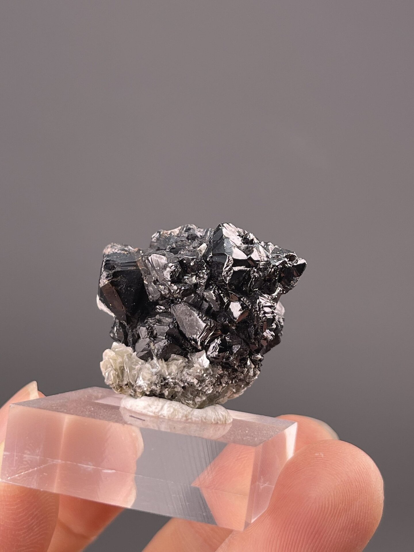 Cassiterite crystal from Xuebaoding Mountain Sichuan, SKU 1077