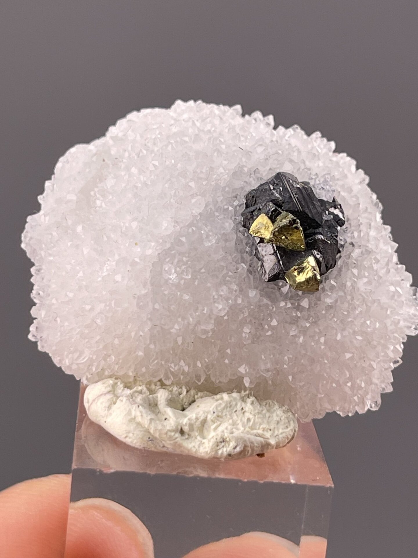 Black sphalerite showing metallic frosted crystal surface, 0.7 g