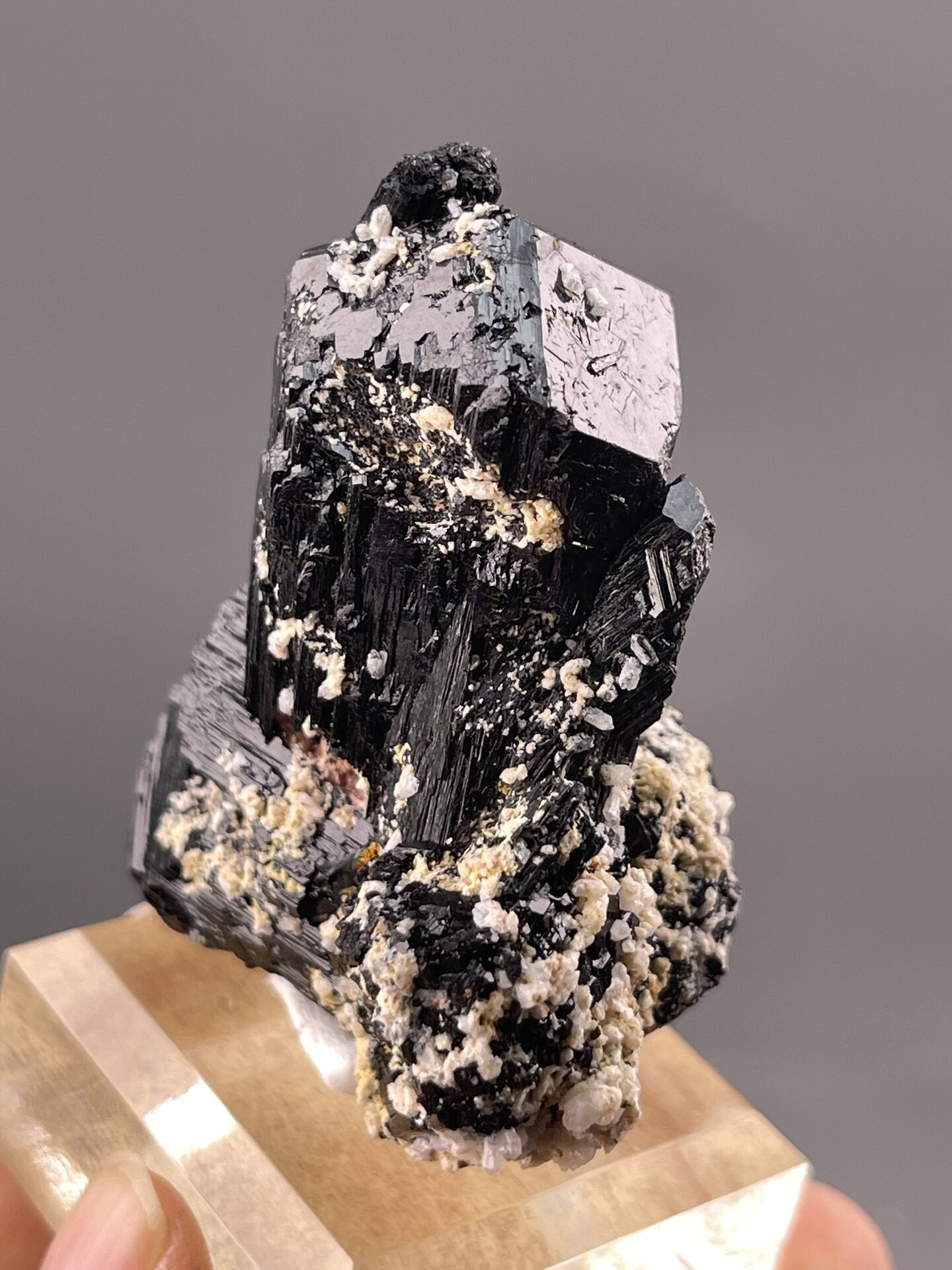 Tourmaline Prismatic from Tsumeb Mine, Namibia – lustre and transparency detail