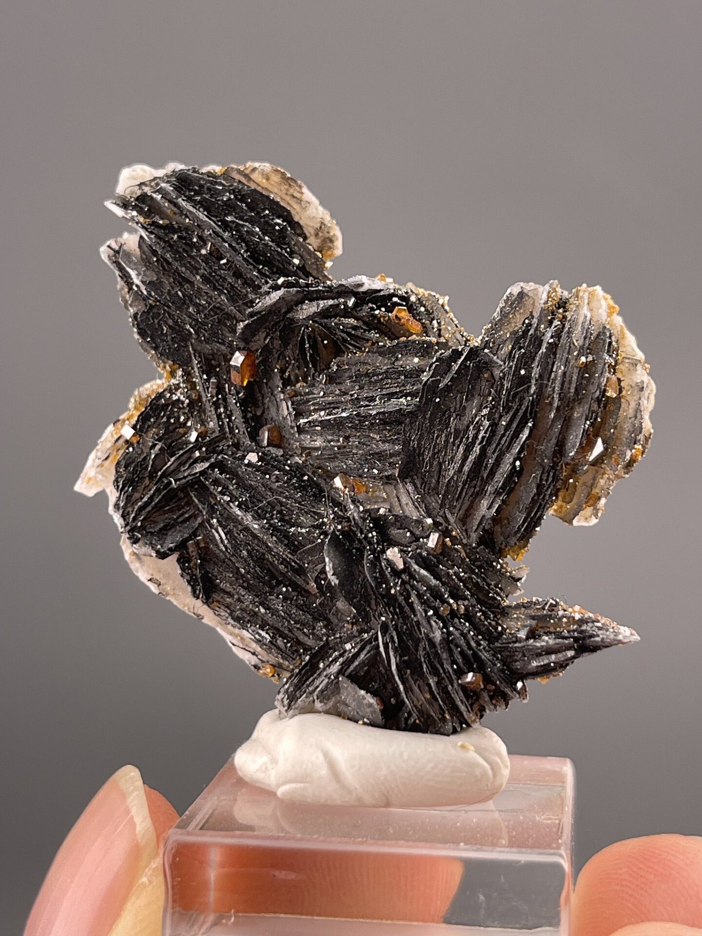 Front view of vanadinite cluster, 18×5×14 mm, Mibladen Morocco