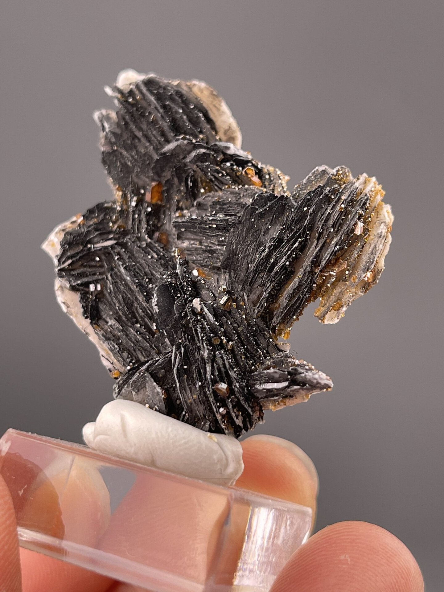 Top view of vanadinite specimen showing hexagonal crystal faces