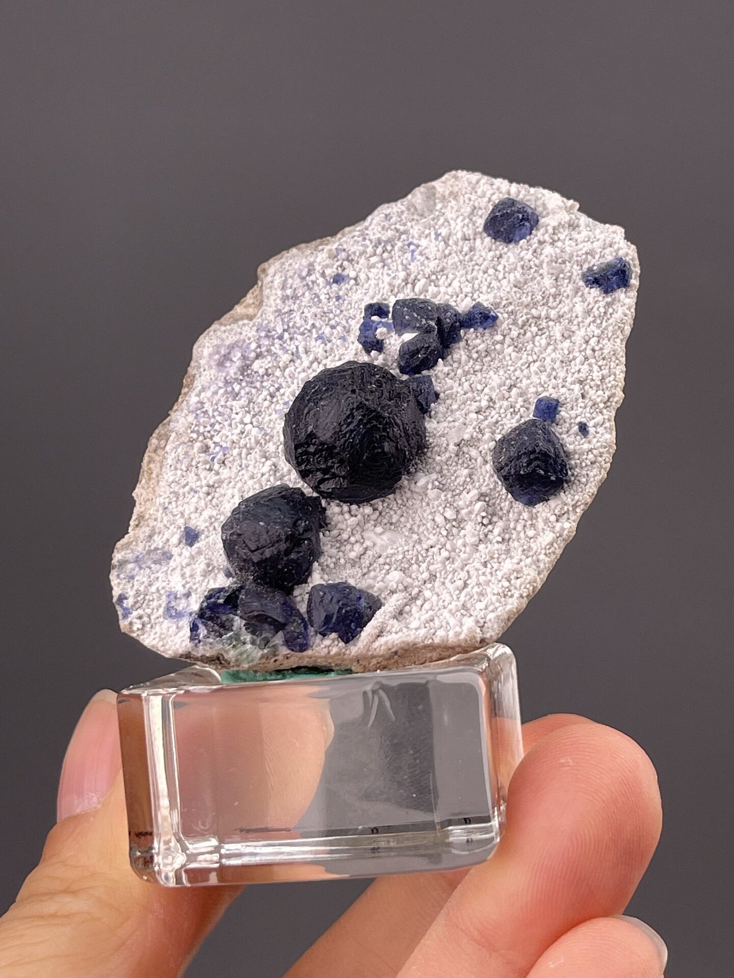 Blue fluorite botryoids on quartz showing vivid colour contrast, 2.1 g