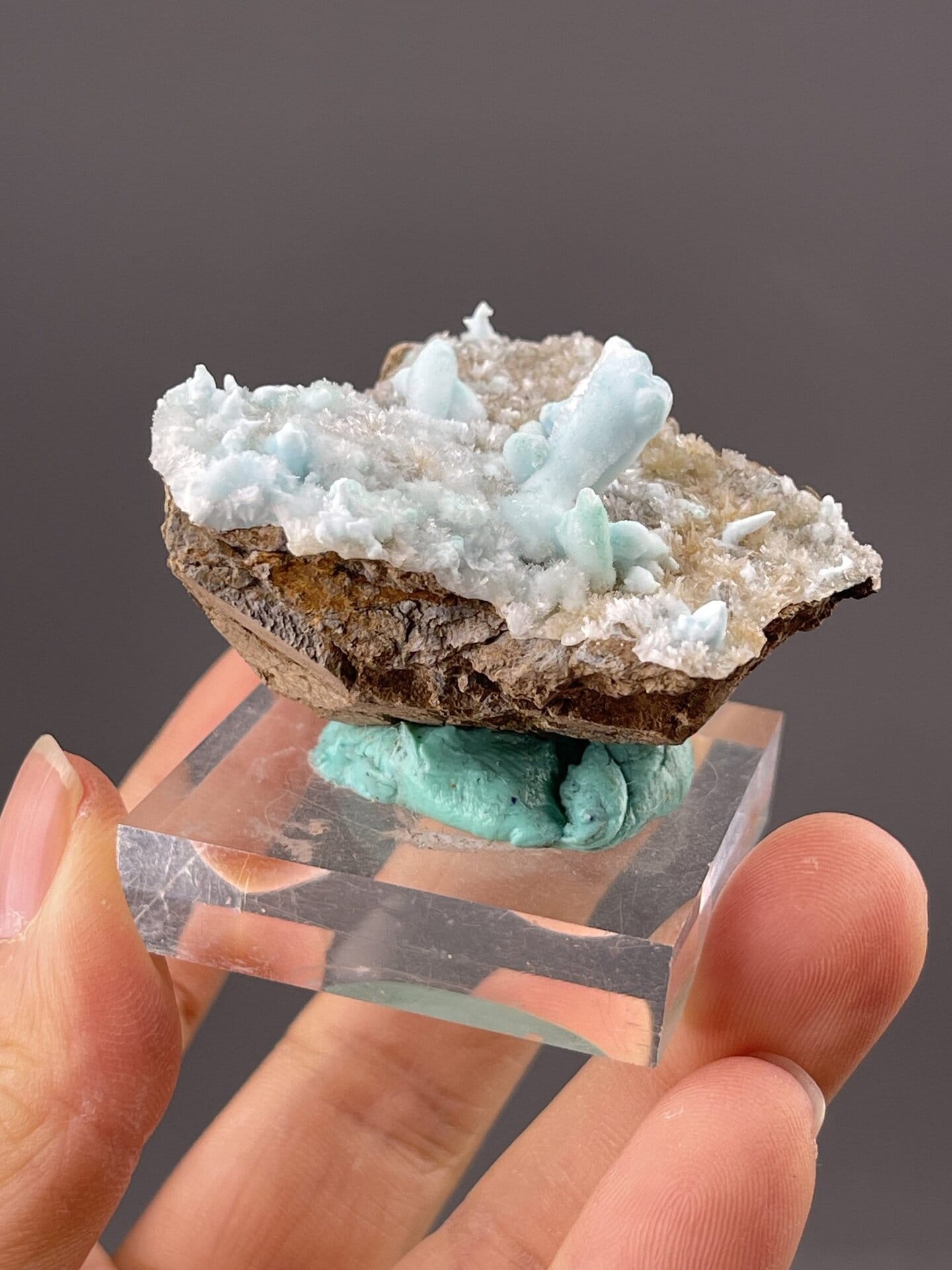 Delicate blue hemimorphite columnar crystals showing translucency, 1.6 g