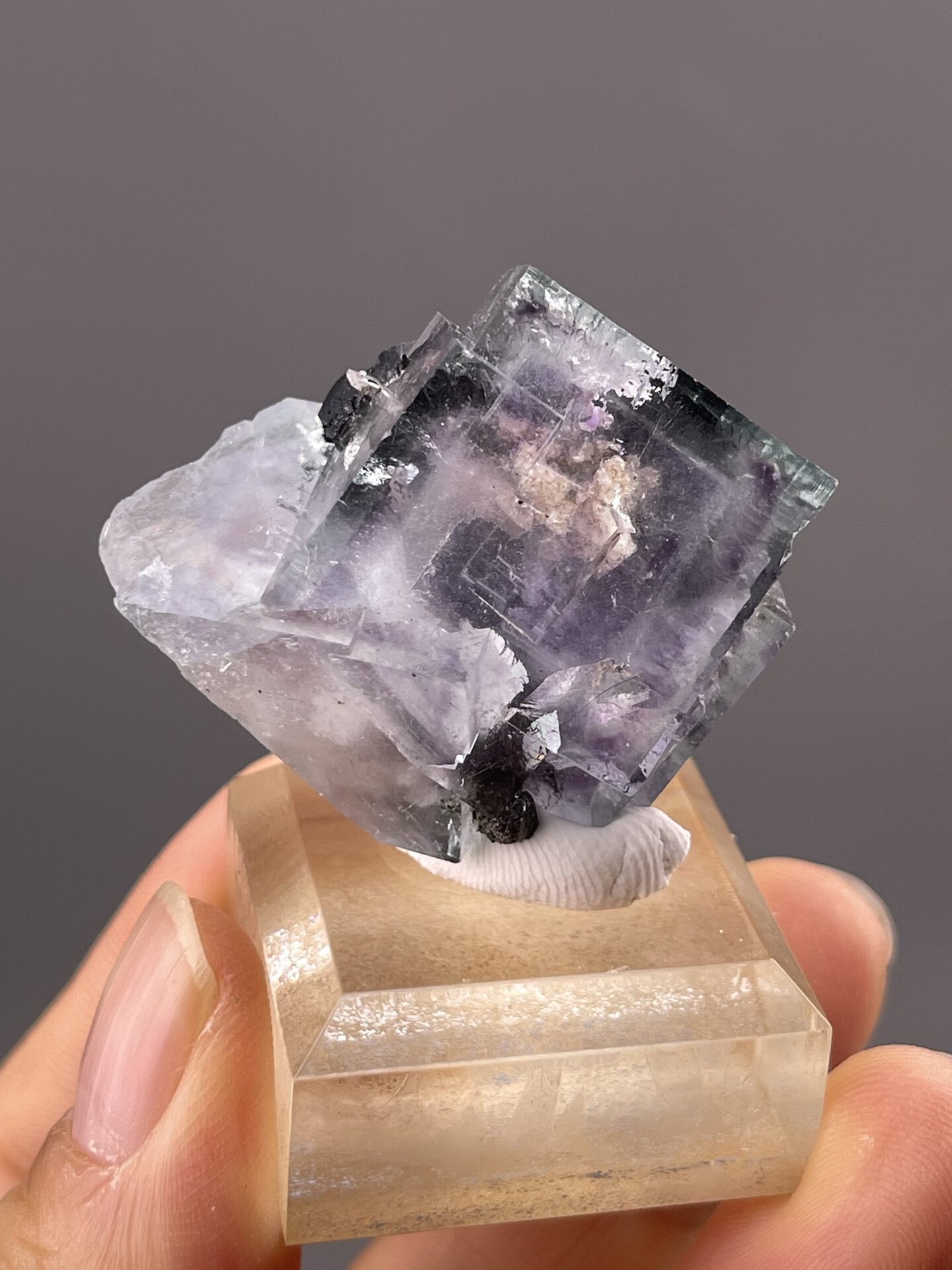 Cubic Fluorite Specimen from Yaogangxian Mine, Hunan – side profile
