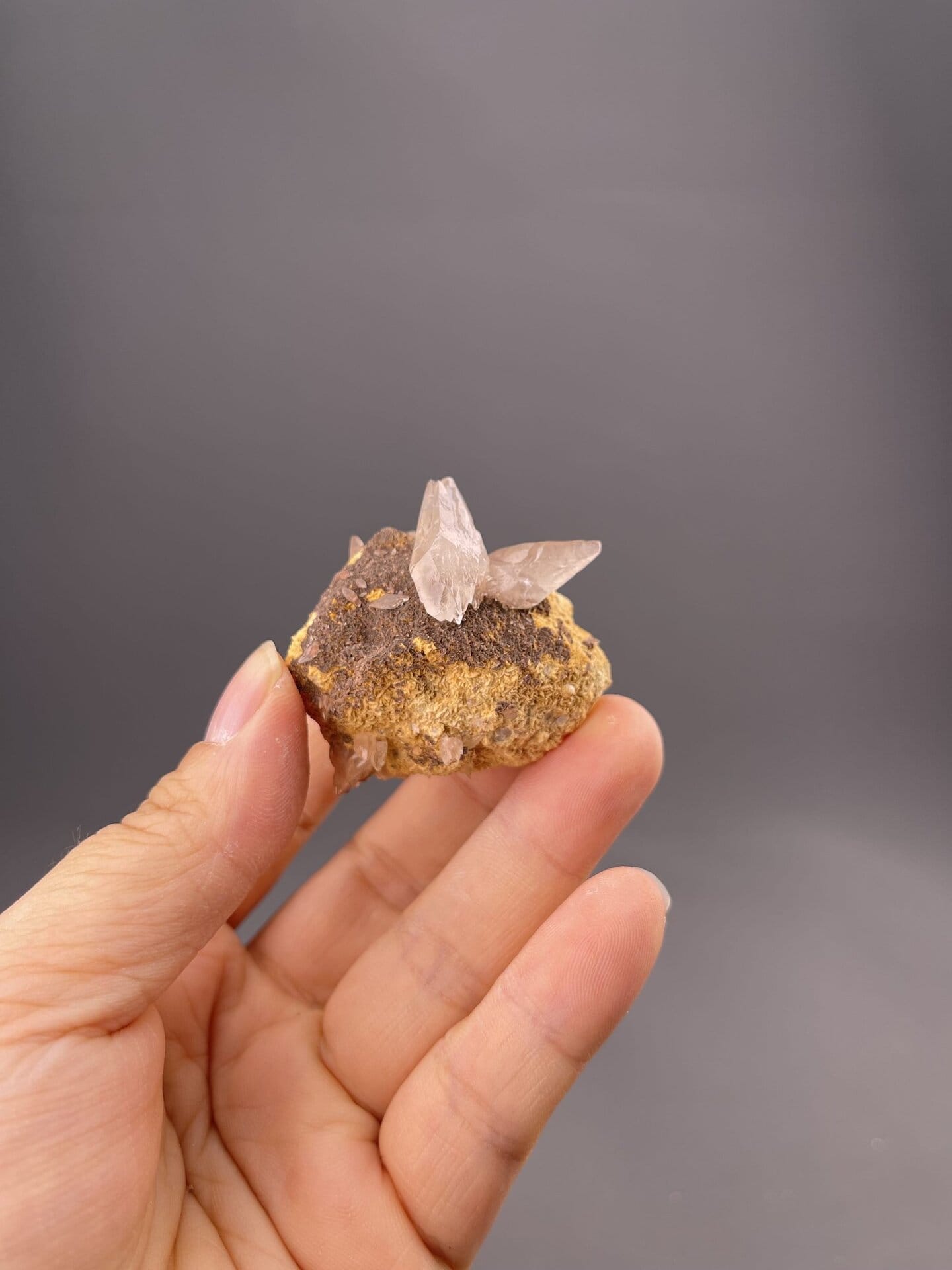 Brown prismatic calcite crystals from Daye Mine, Huangshi, Hubei, China