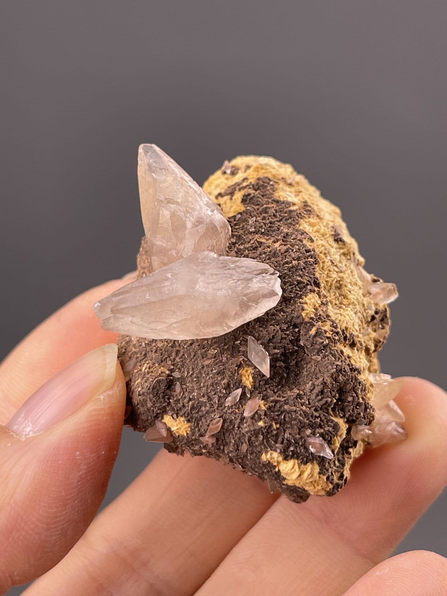 Detail of calcite surfaces showing vitreous luster quality