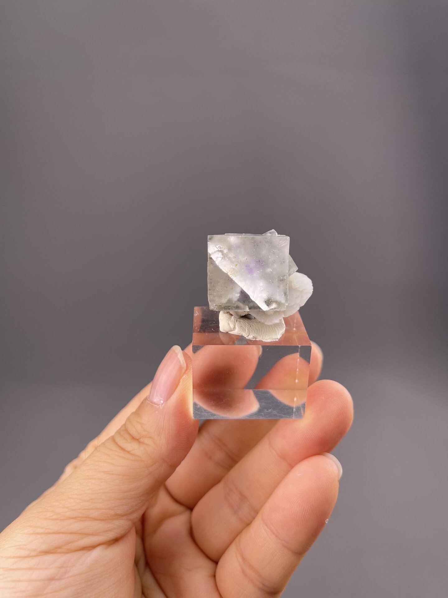 Transparent colorless fluorite cubic crystal from Yaogangxian Mine, Hunan