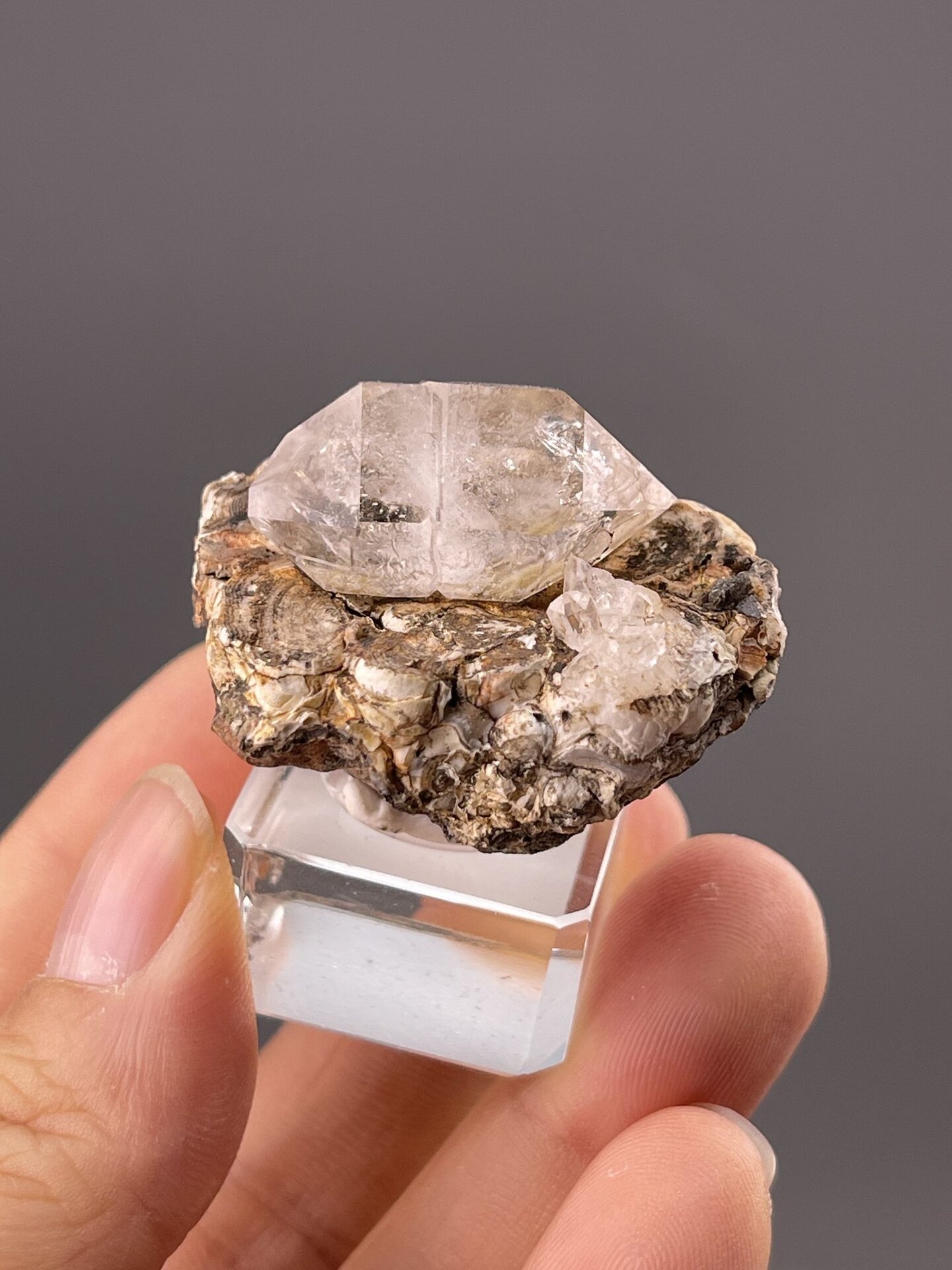 Top view of quartz crystal showing hexagonal prismatic cross-section