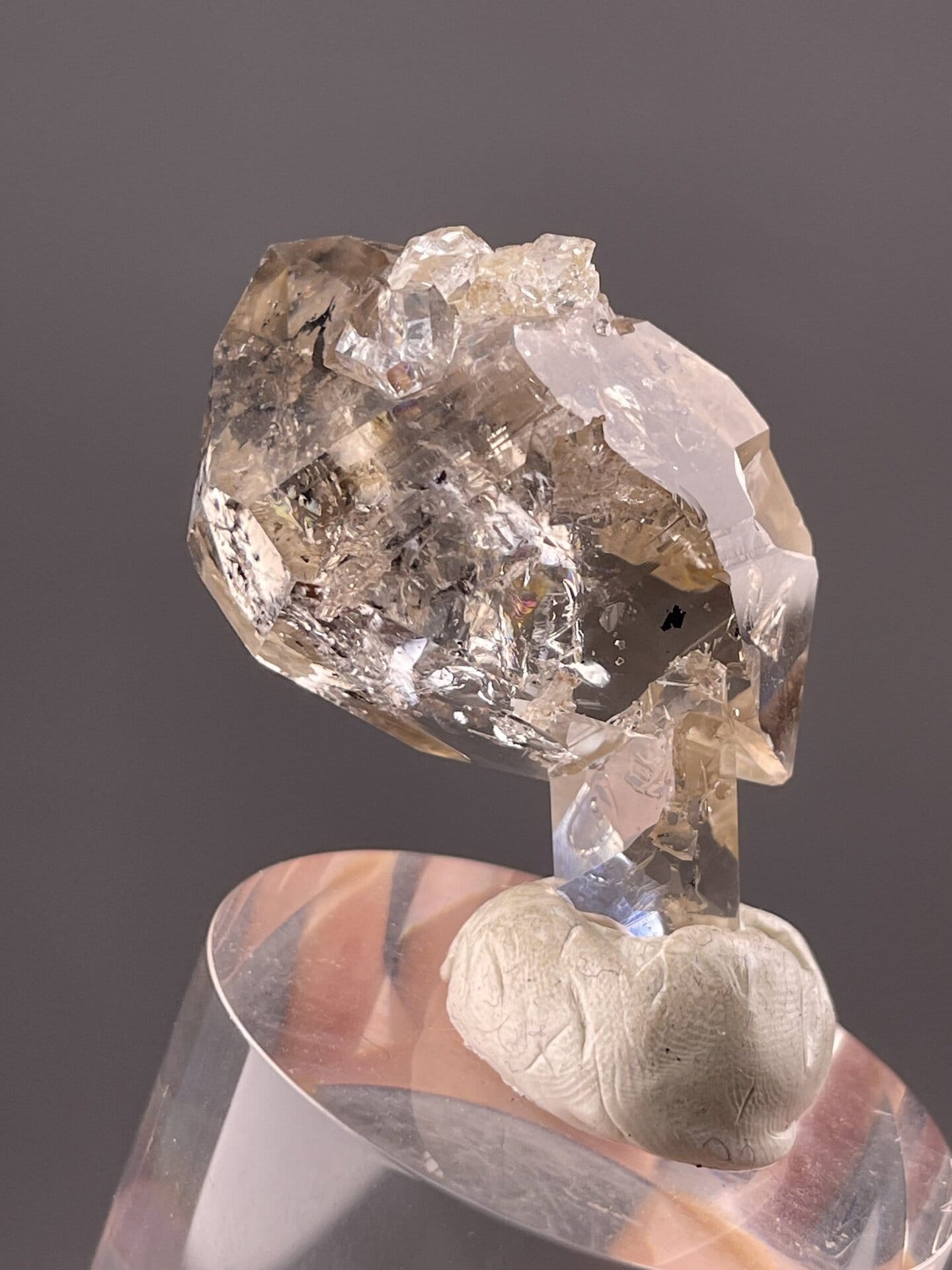 SiO₂ trigonal quartz, Mohs 7, excellent clarity, Sichuan Province