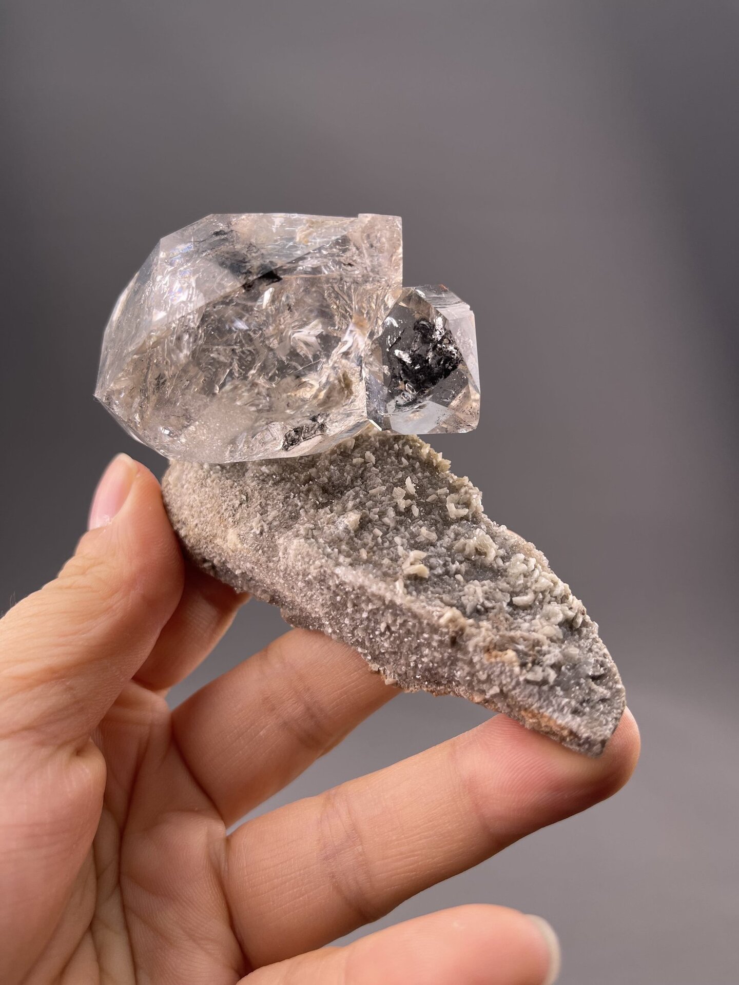 Large colorless doubly terminated quartz crystal, 4.4 g, excellent form