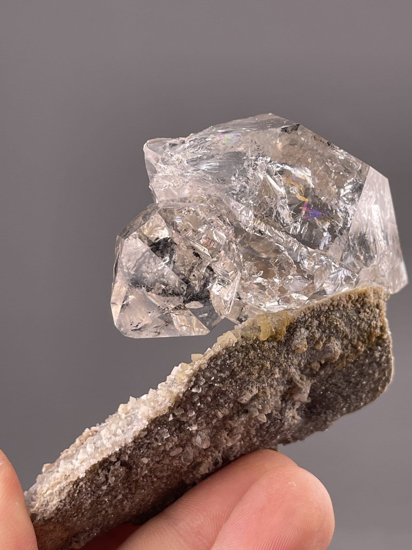 Angled view of Daocheng quartz showing both terminations clearly