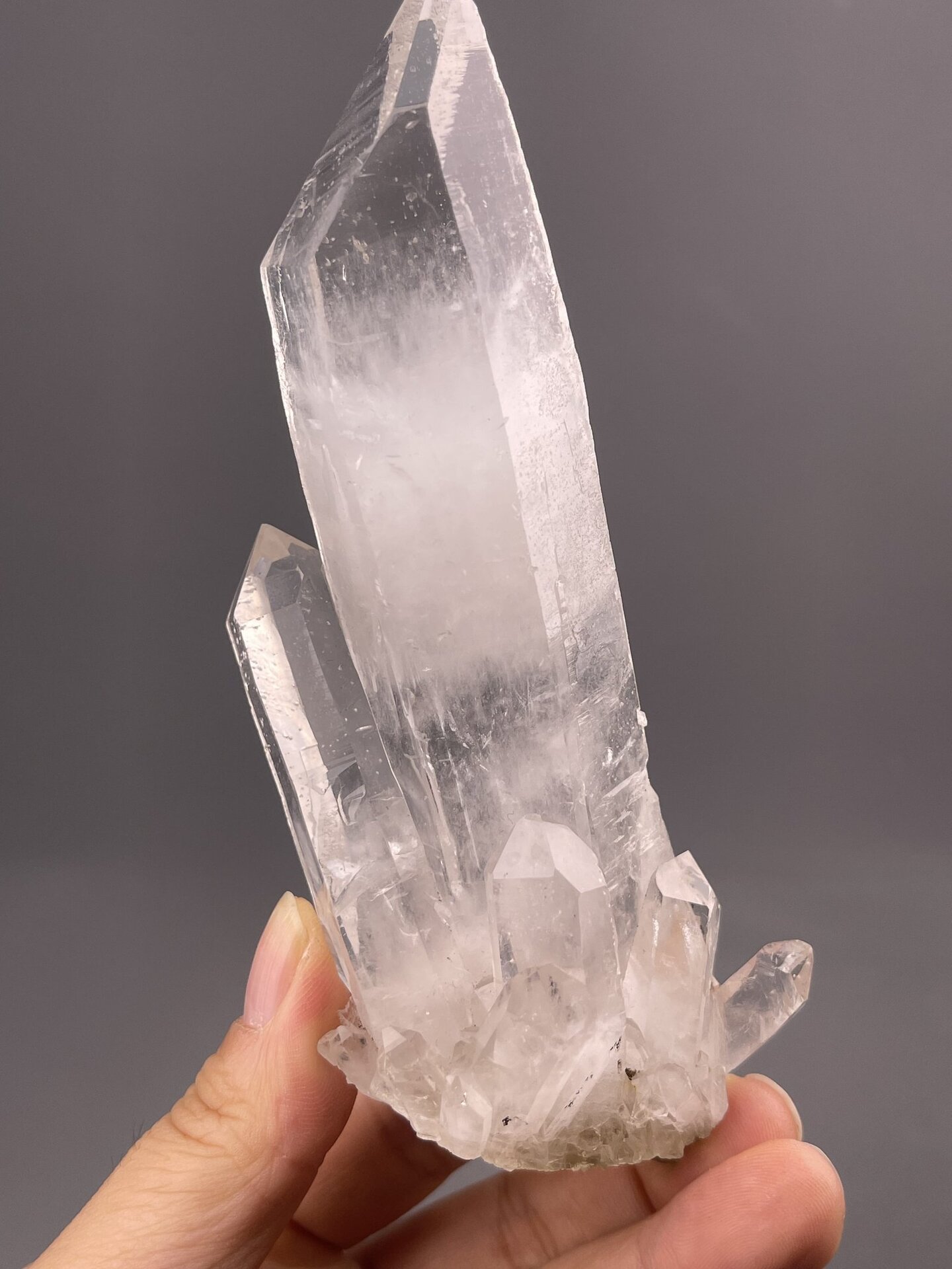 Himalayan Quartz Crystal from Parvati Valley, Pakistan – lustre and transparency detail