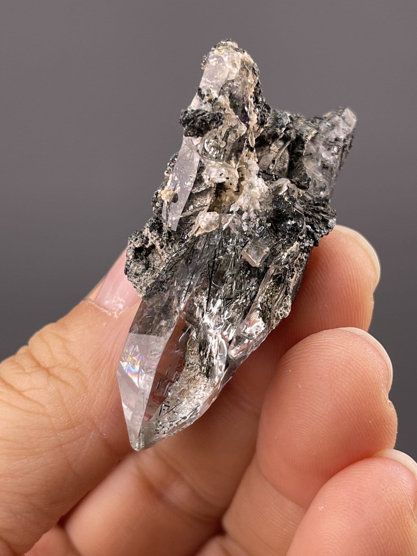 Angled view of Erongo quartz highlighting transparent prismatic form