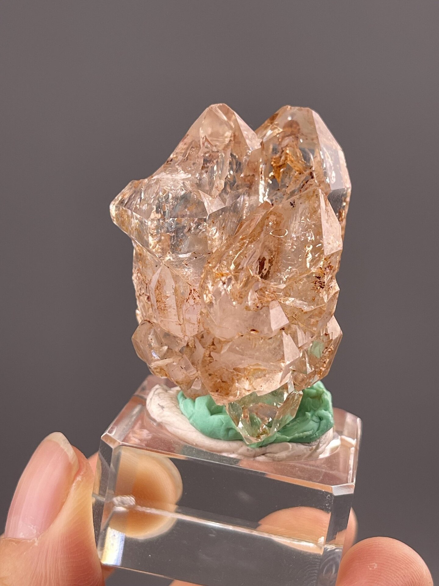 Prismatic quartz crystal with scepter habit, Haramosh Mountains