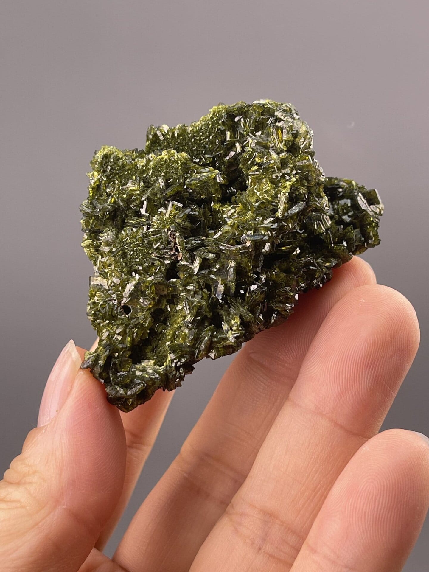 Prismatic Quartz Crystal from Maoniuping, Sichuan, China – full specimen against white background