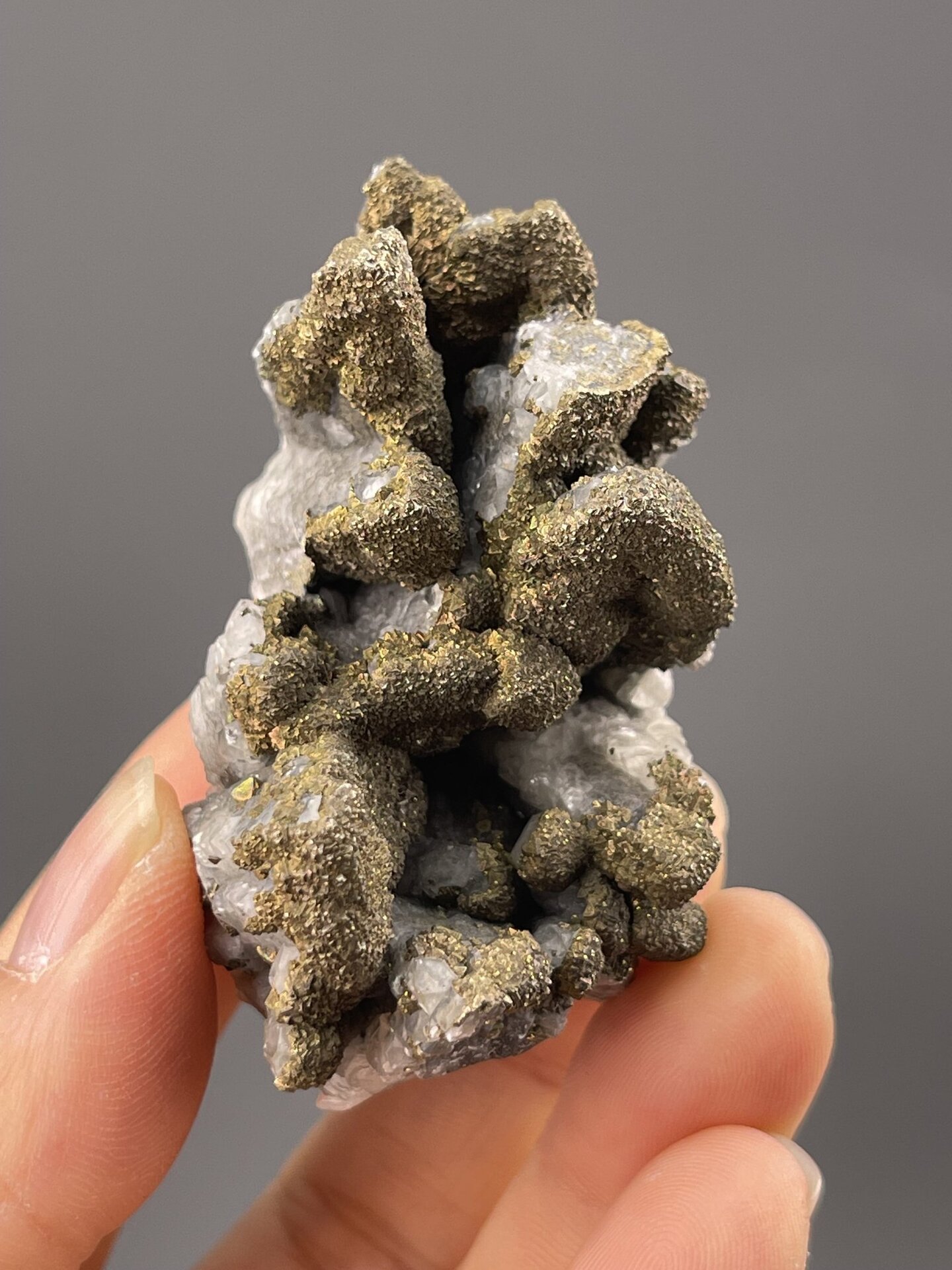 Sparkling pyrite druzy showing brilliant metallic luster, 3 g