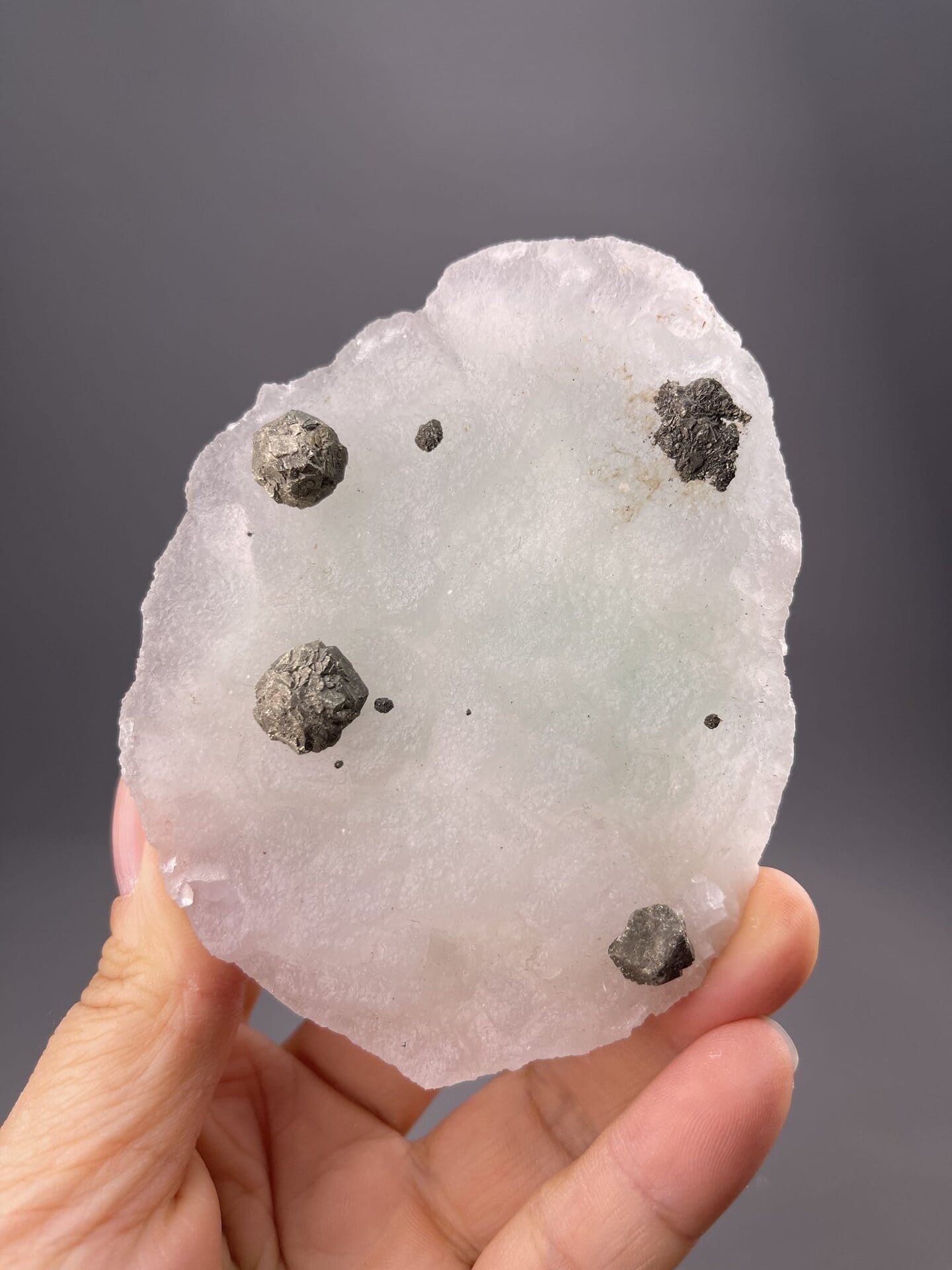 Top view of fluorite-magnetite association showing colour contrast