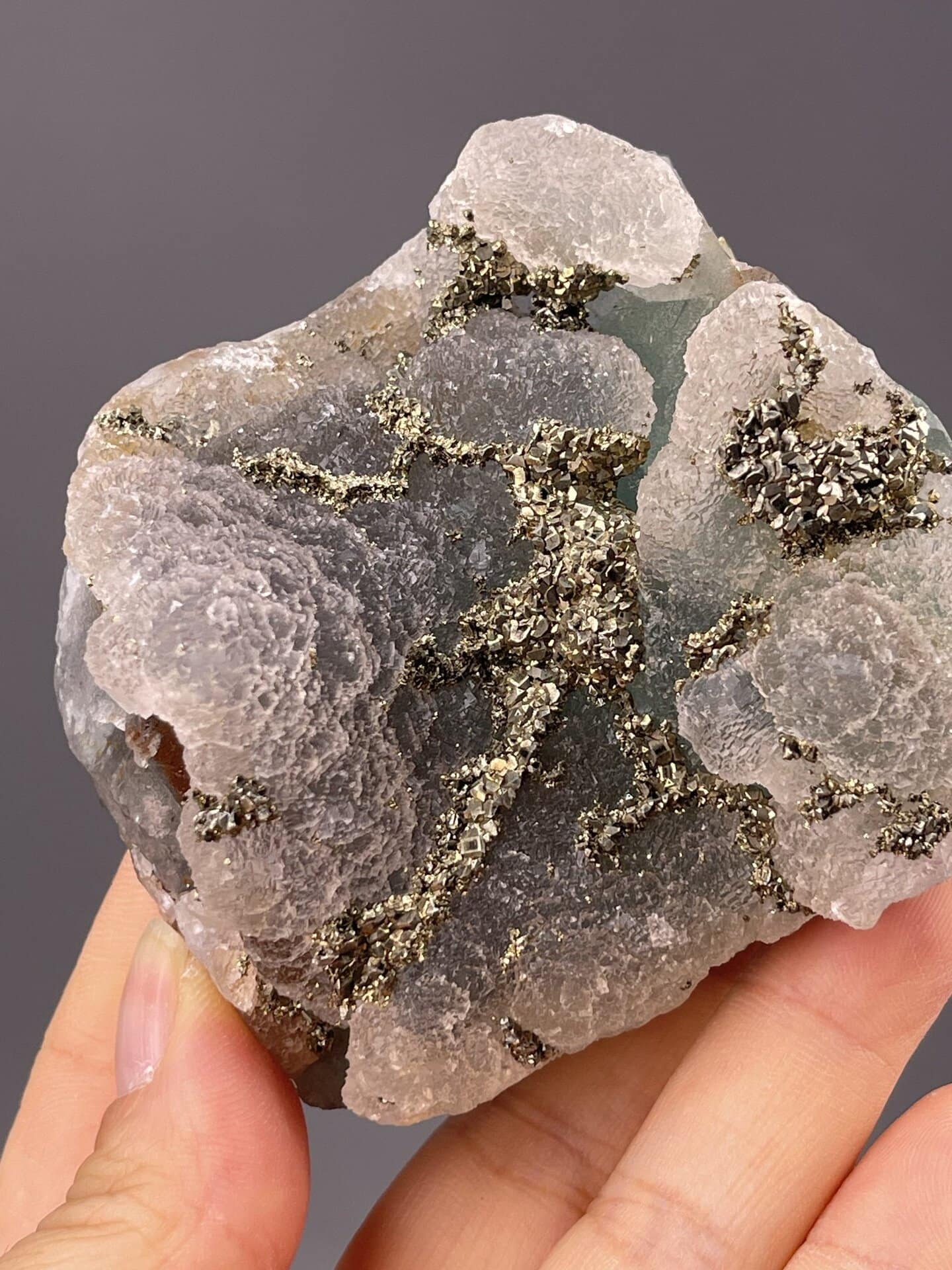 Translucent green fluorite showing subtle colour zoning, 9.2 g