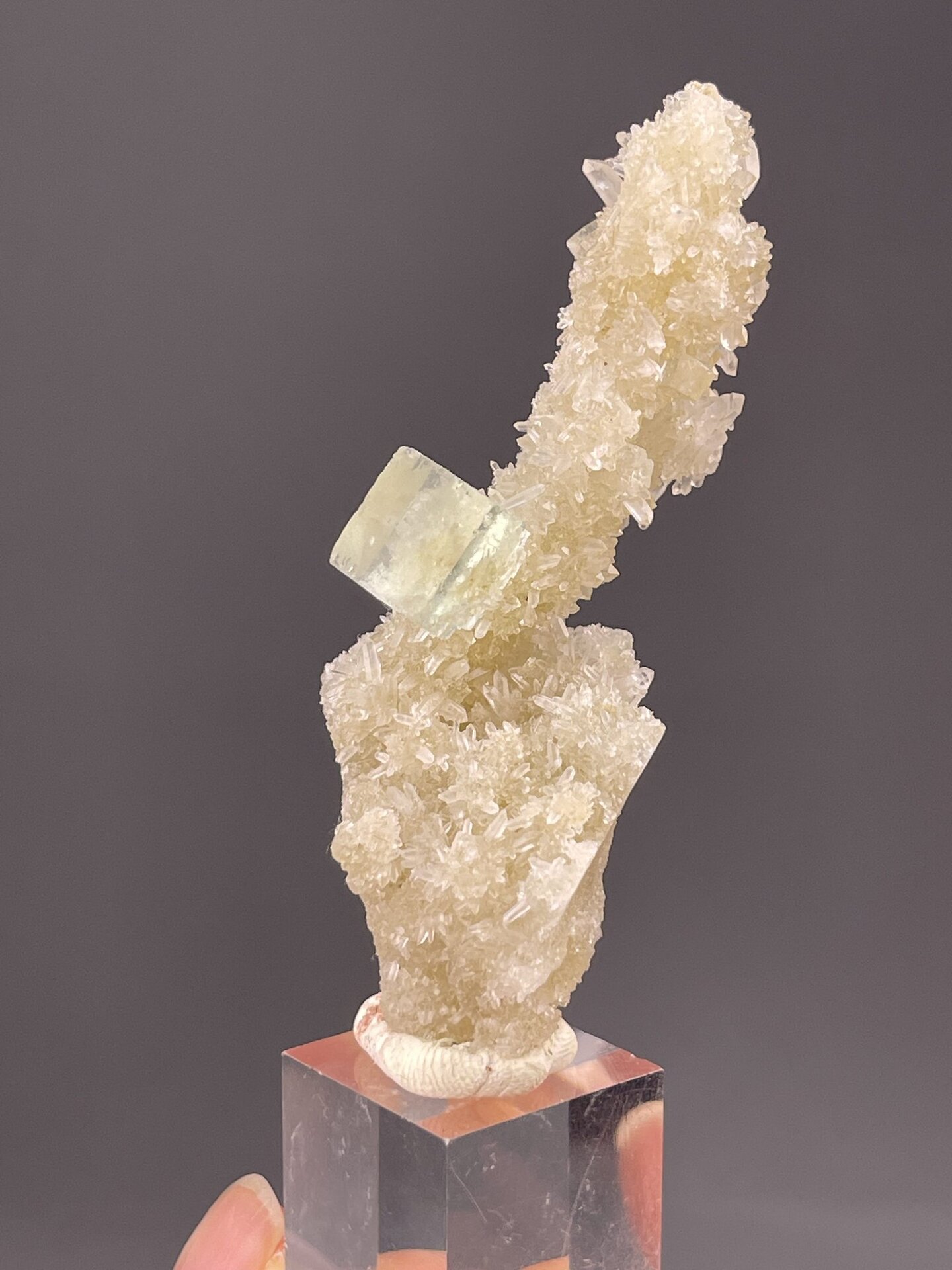 Green fluorite on quartz matrix, Xianghualing Mine, Chenzhou, Hunan