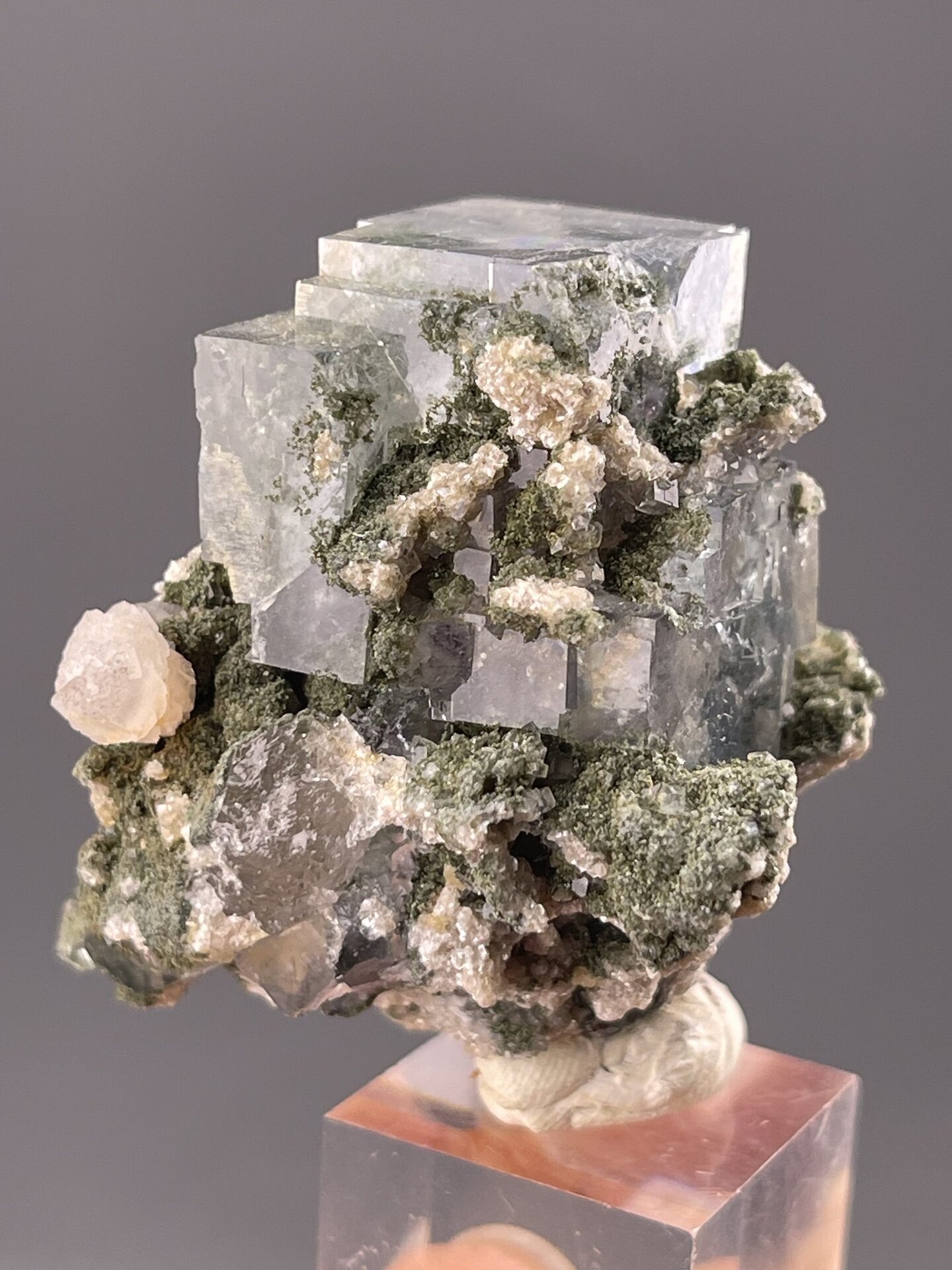 CaF₂ isometric fluorite, Mohs 4, green cubic, Yaogangxian Mine