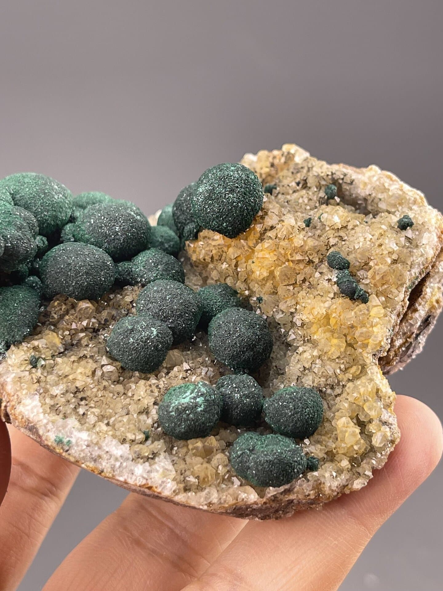 Malachite Specimen from DR Congo Origin – lustre and transparency detail