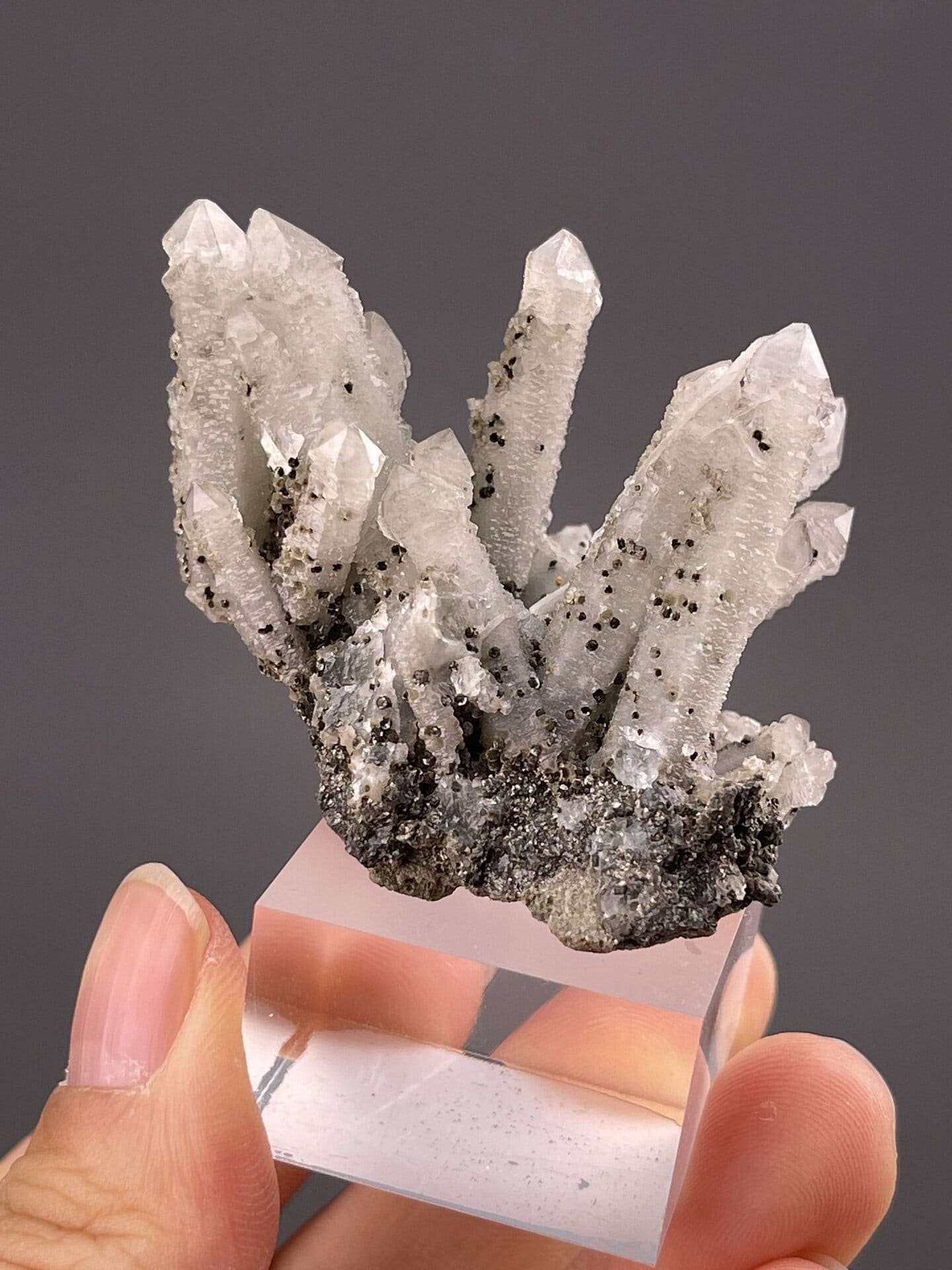 Detail of quartz surface showing green colour and vitreous luster