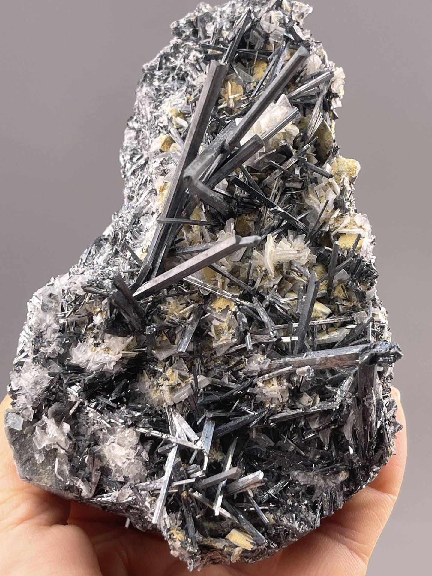 Stibnite Acicular Cluster from Lengshuijiang Mine, Hunan – scale reference view