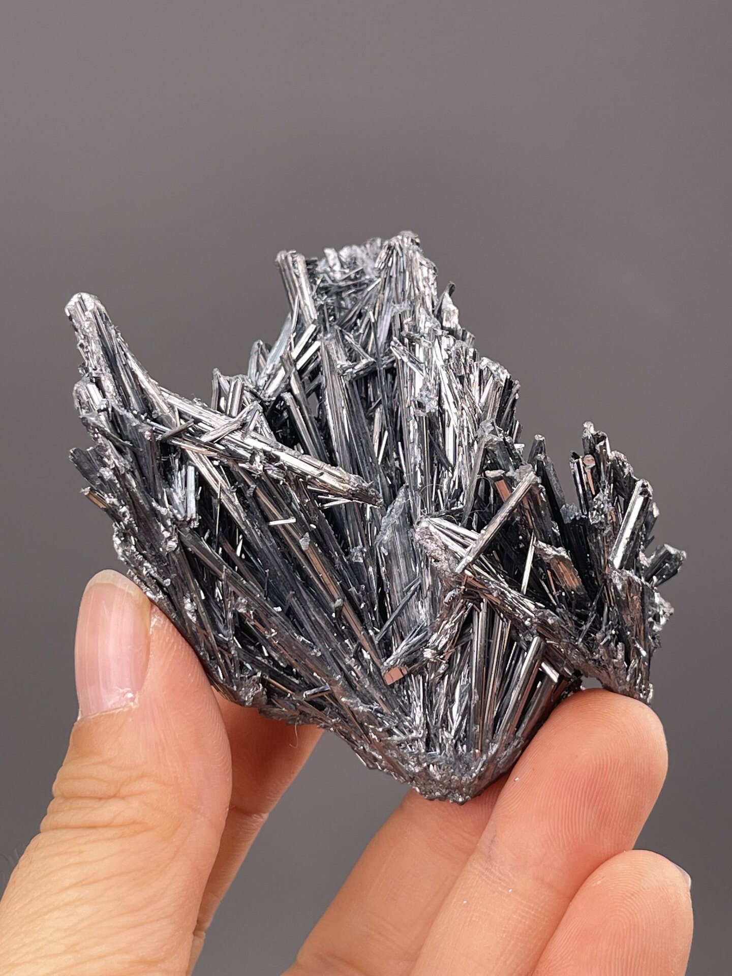Metallic stibnite needles in striking radial arrangement, 3.4 g