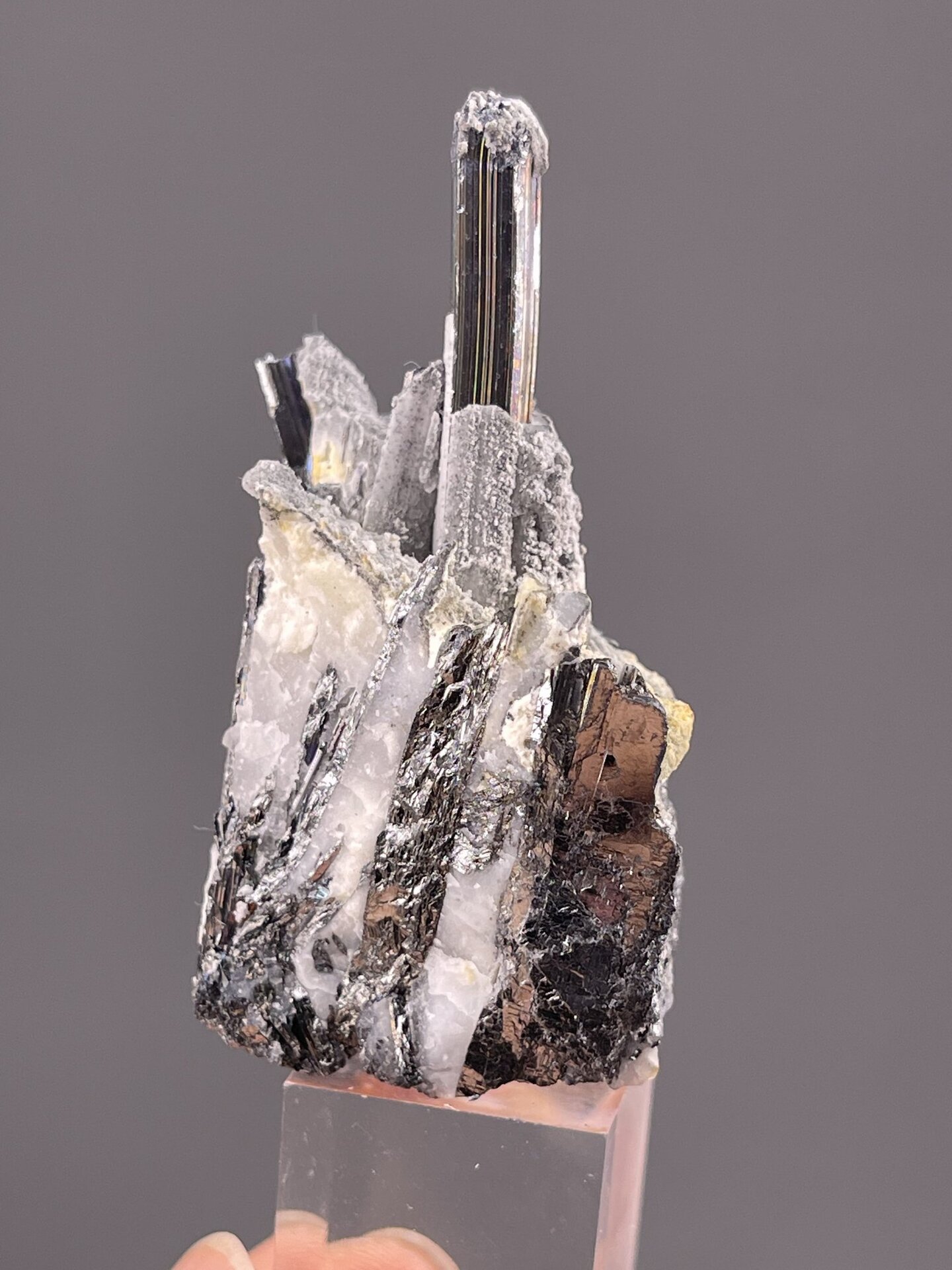 Top view of stibnite showing columnar cross-section