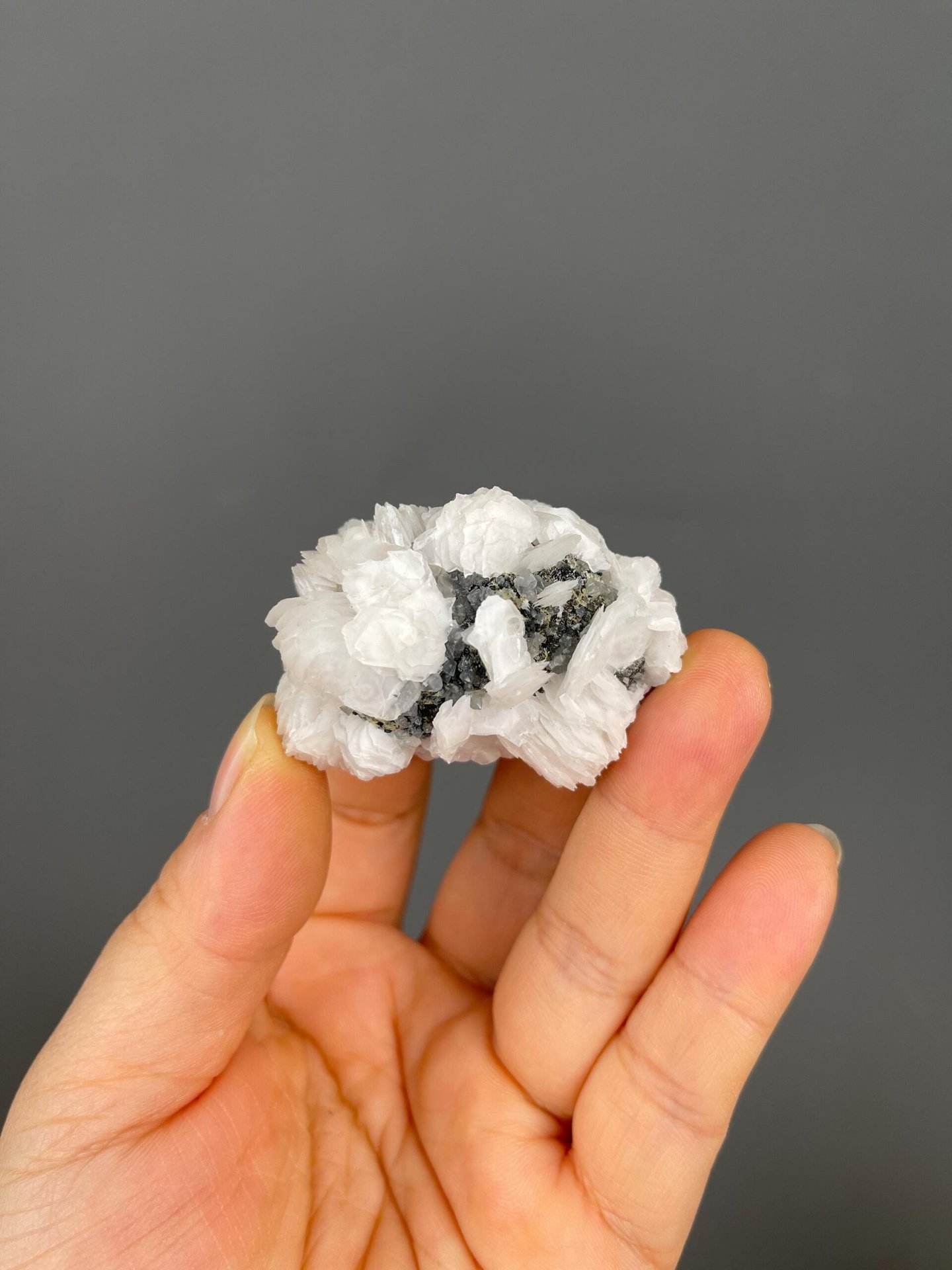 Side view of flower-form calcite crystal