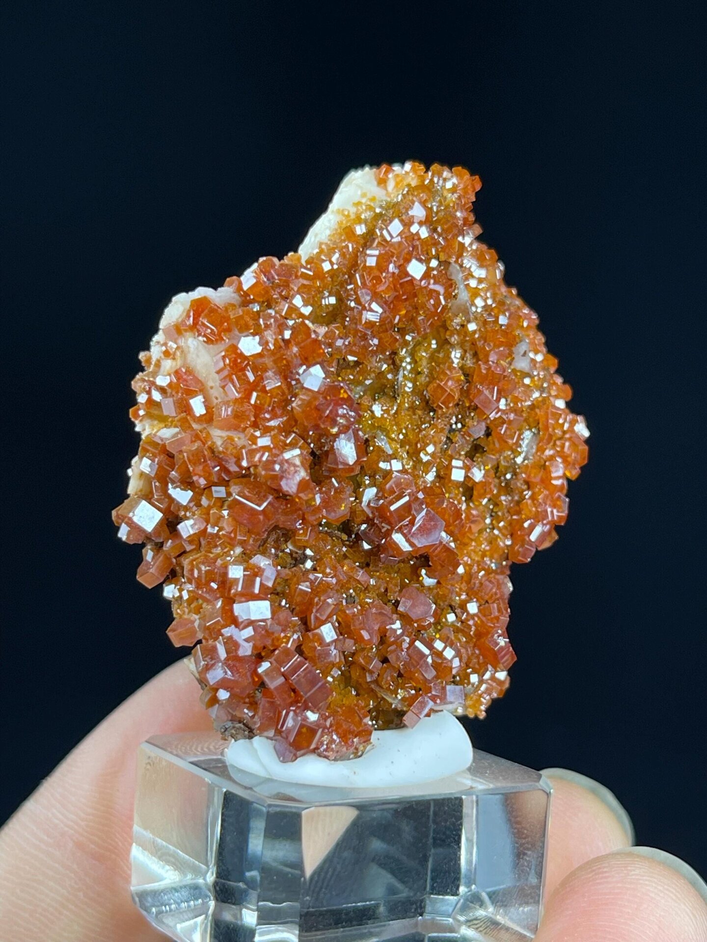 Back view of wulfenite crystal cluster base