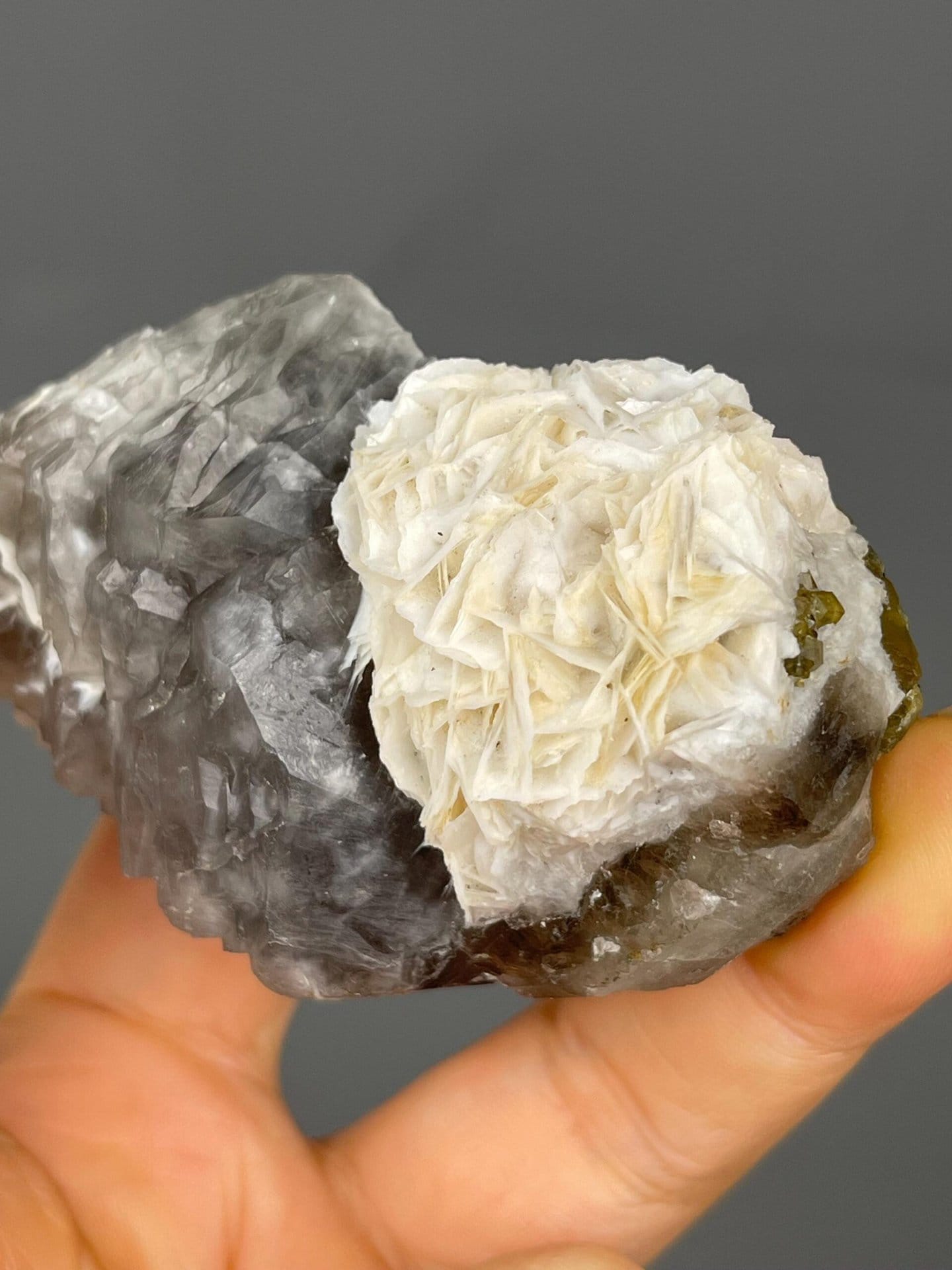 Dark green fluorite mineral specimen from Hunan old mine