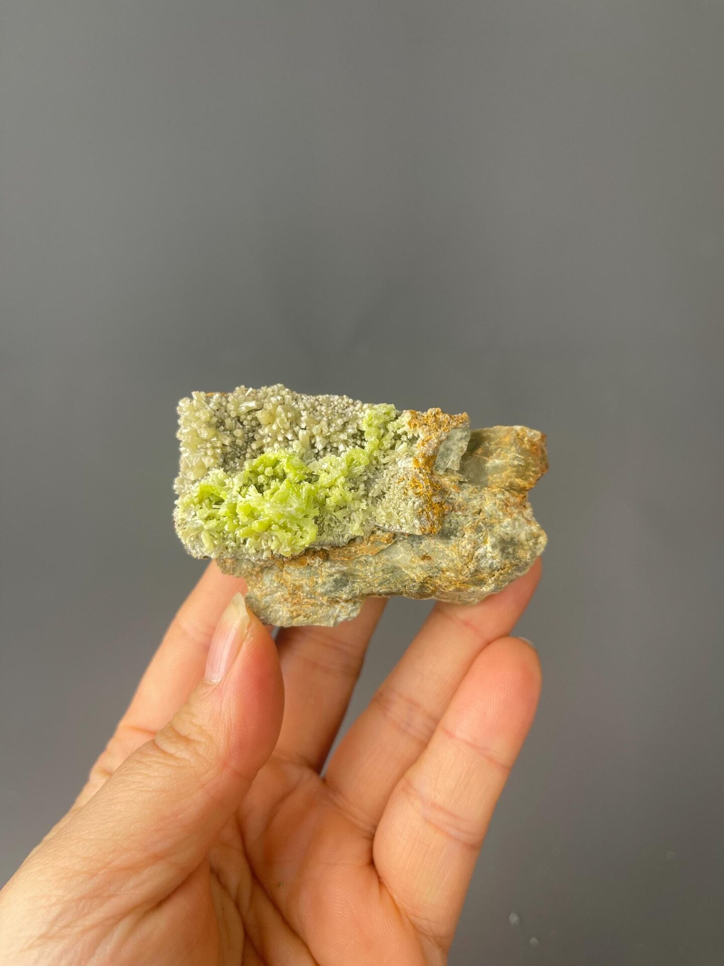 Side view of pyromorphite crystal matrix specimen