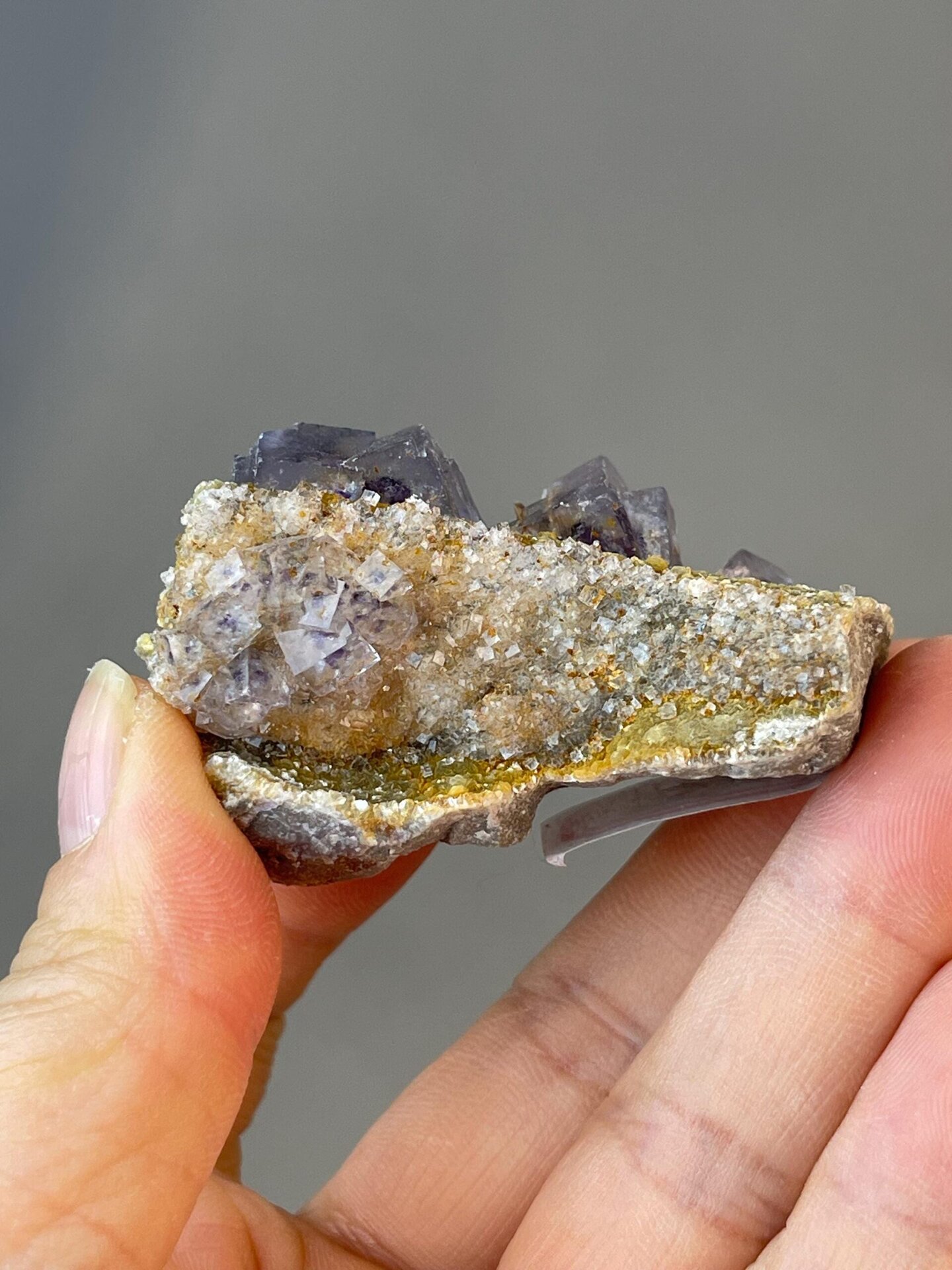 Top view of tri-twin fluorite formation
