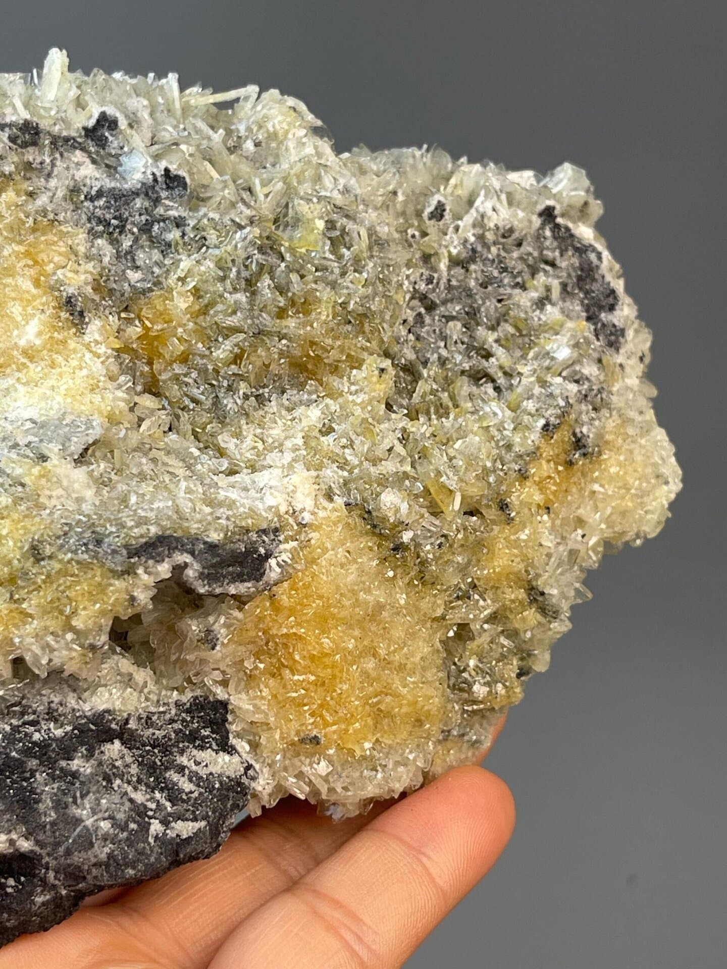 Daye Mine vanadinite from Hunan under studio lighting
