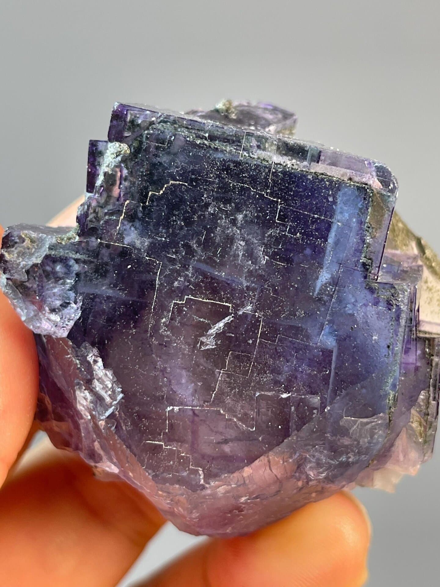 Front view of house-shaped twin fluorite from Yaogangxian