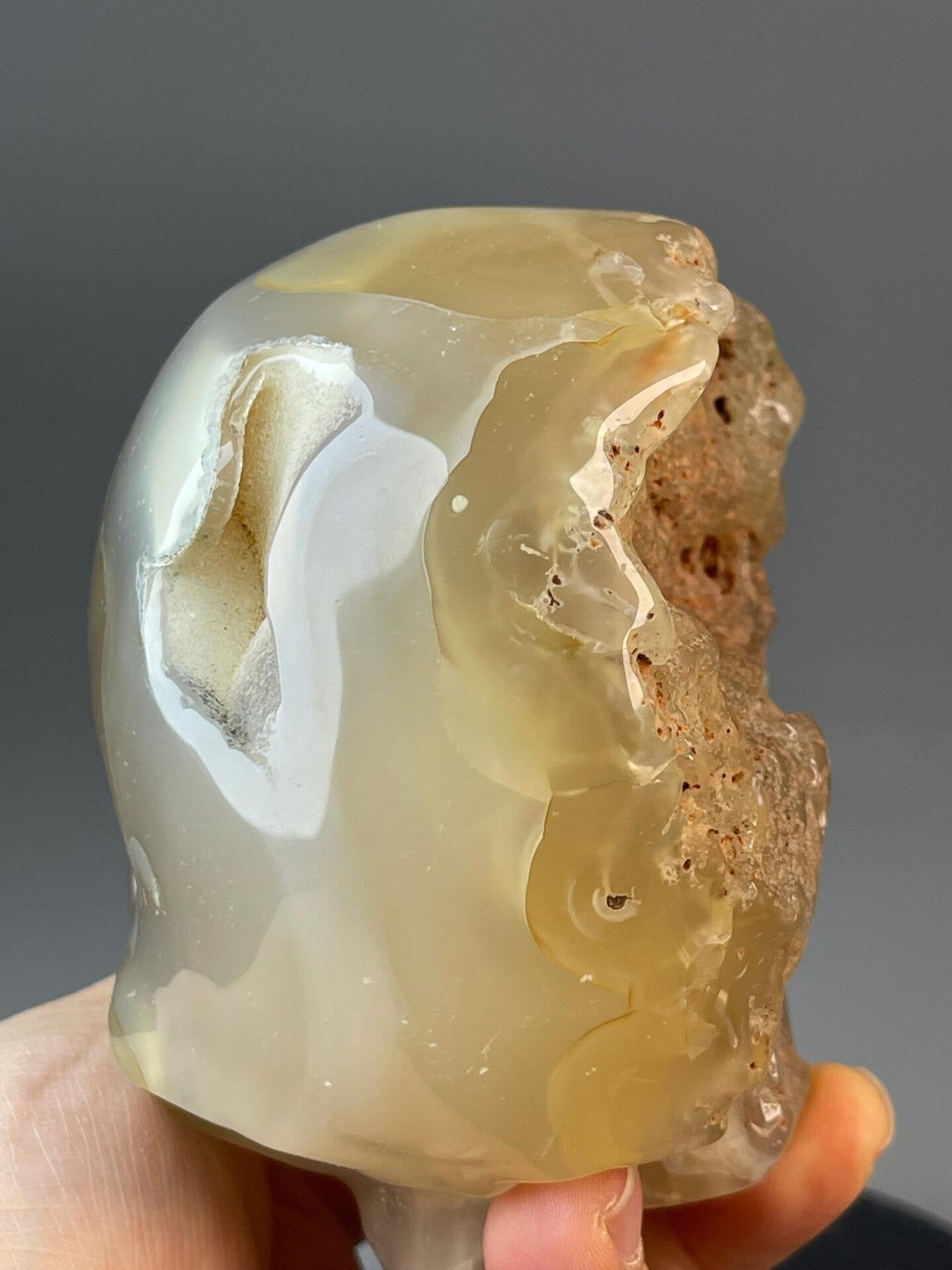 Collector carved flower agate skull sculpture specimen