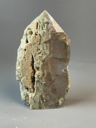 Energizing Calcite Crystal Tower - Hand-Carved Perfection - Healing Mineral from Nature - Feng Shui Elegance