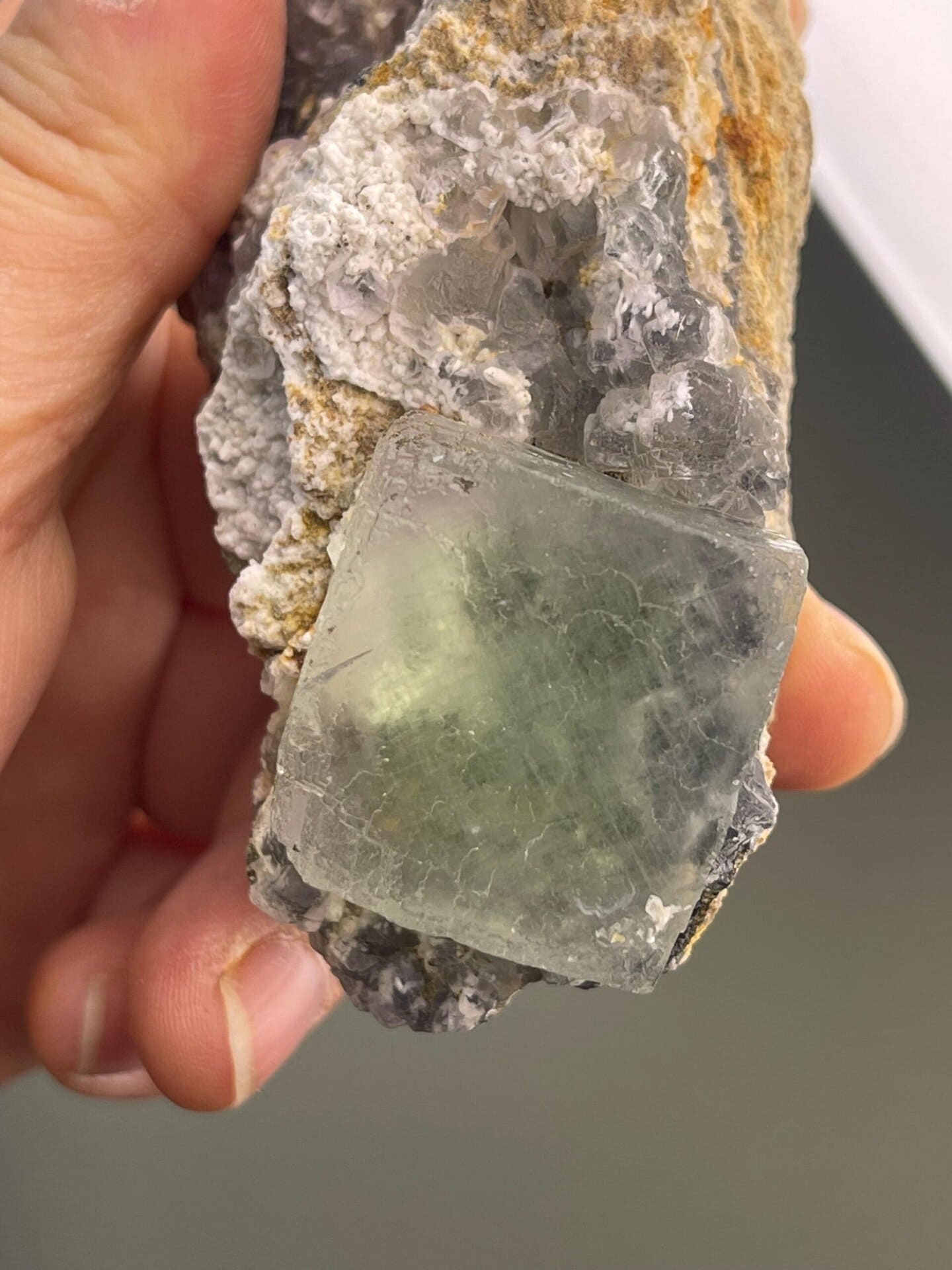 Natural green fluorite cubic crystal from Hunan Province