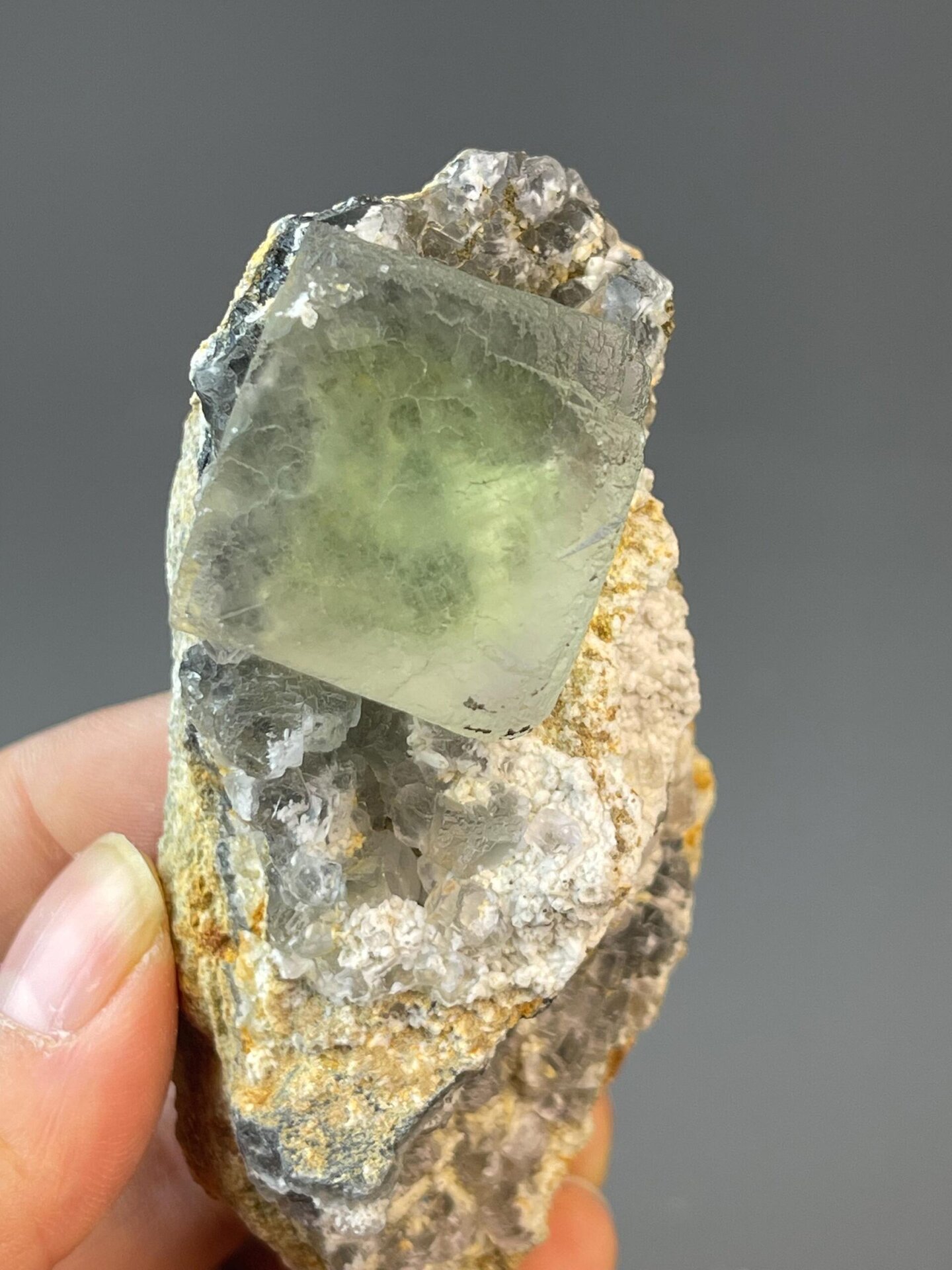 Collector green fluorite cubic crystal from Xianghualing Mine