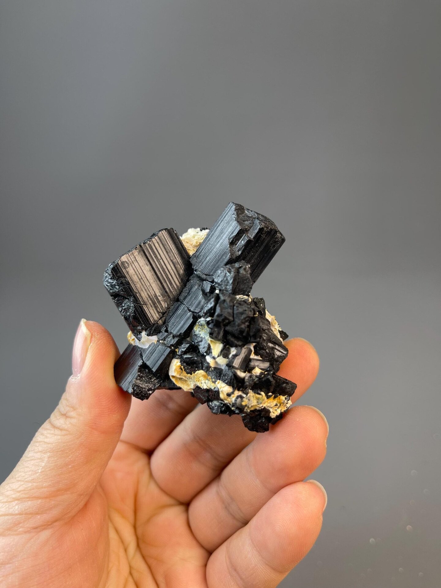 Black Tourmaline specimen