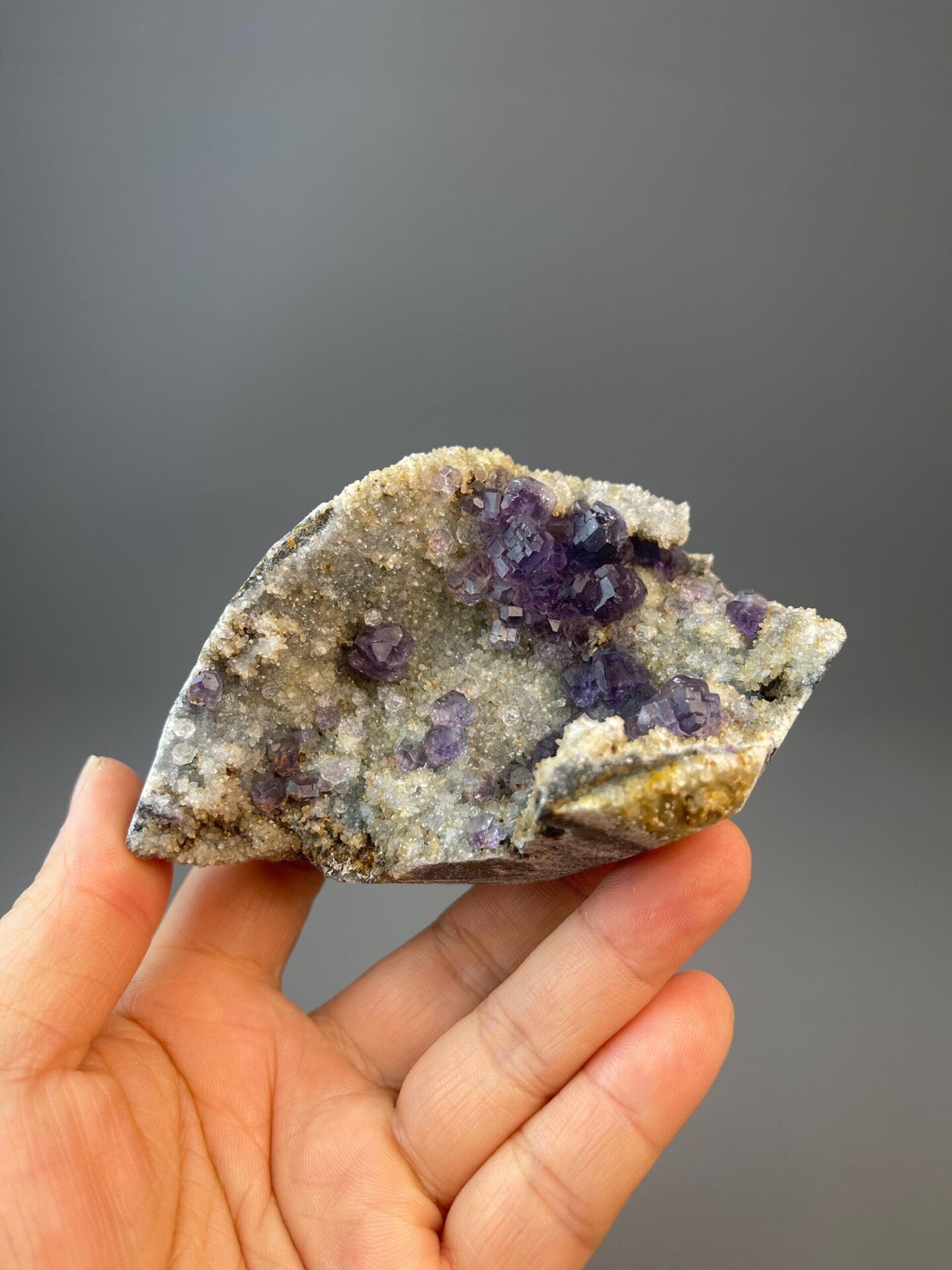 Collector tanzan fluorite spheres on quartz from Fujian