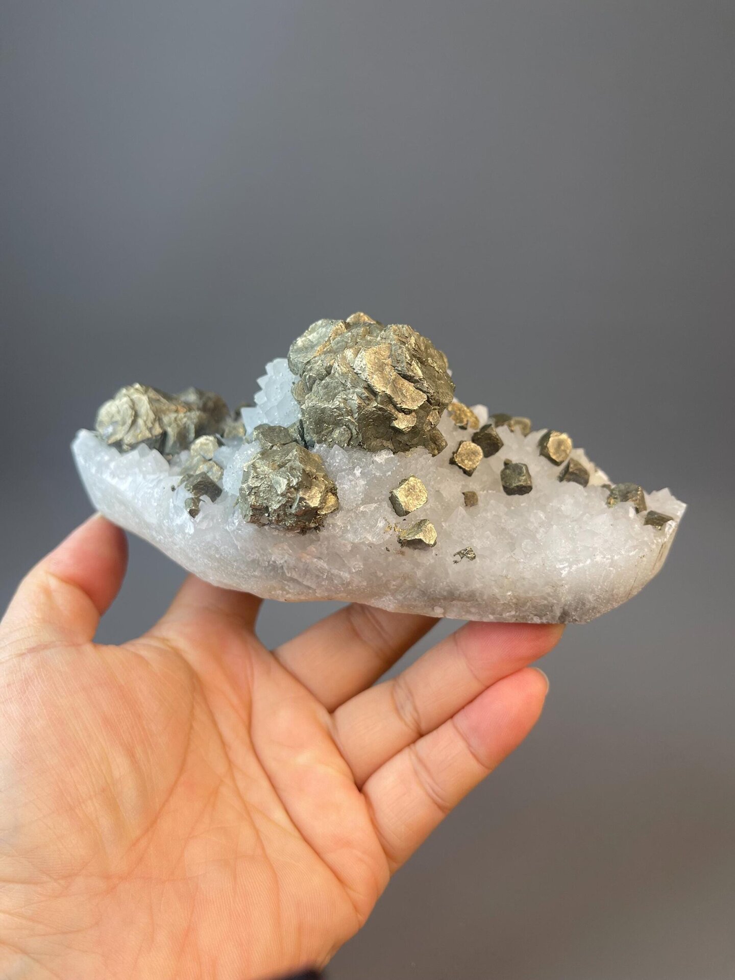 Chalcopyrite display specimen from Jiangxi on quartz matrix