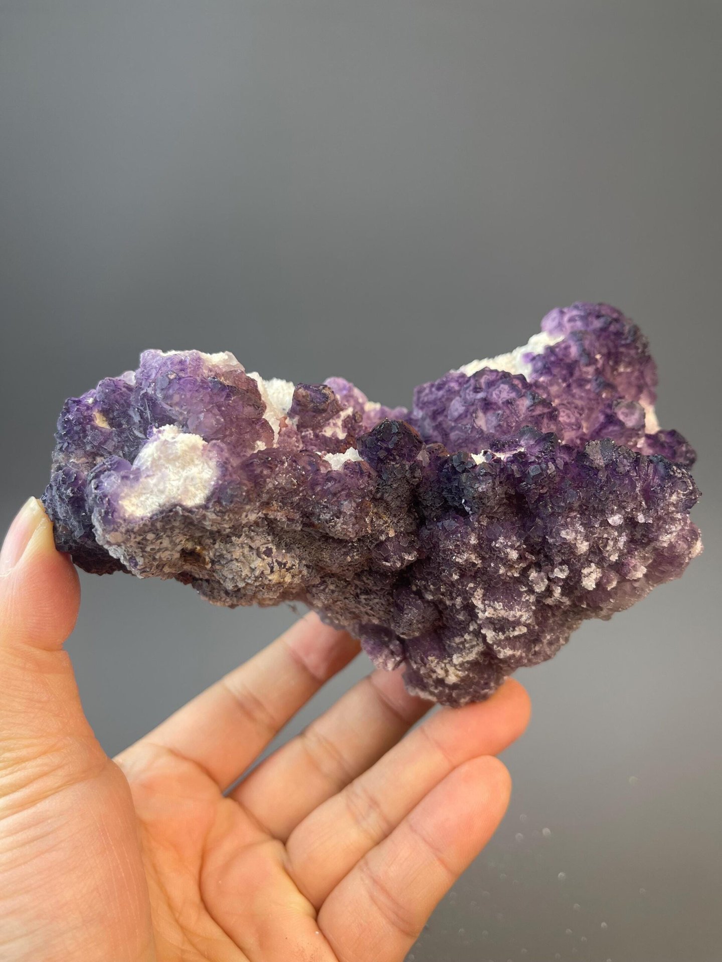 Purple fluorite fan matrix, 21.34 oz, vitreous luster