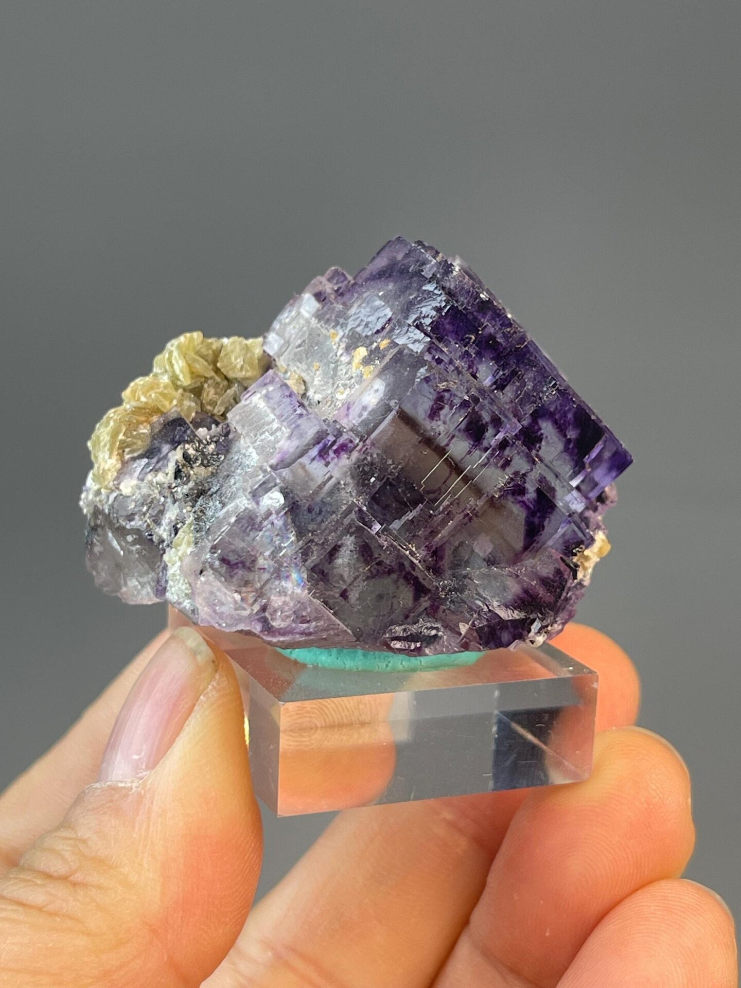 Collector phantom fluorite from Yaogangxian with dolomite matrix