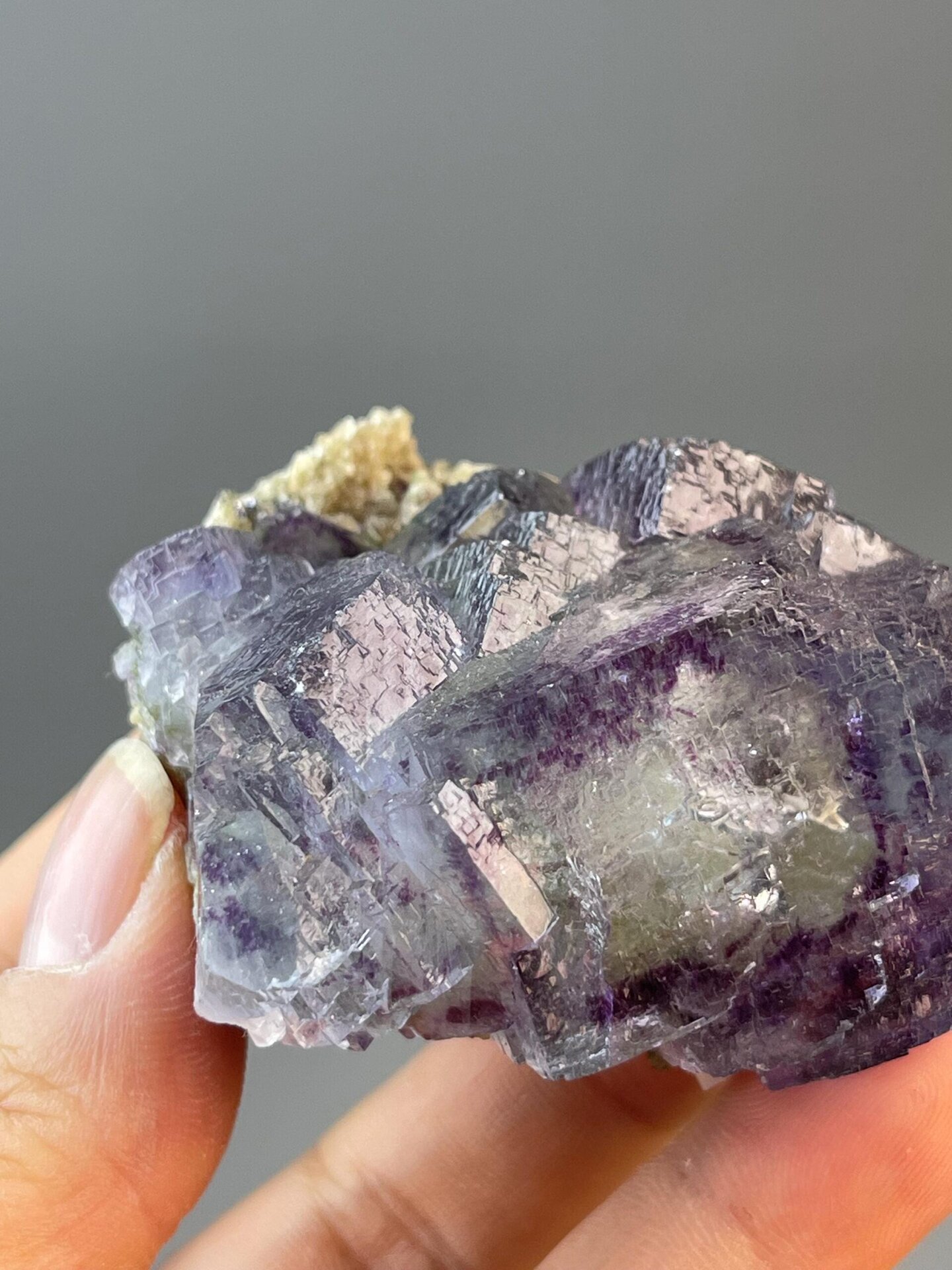 Side view of purple-blue fluorite showing transparency
