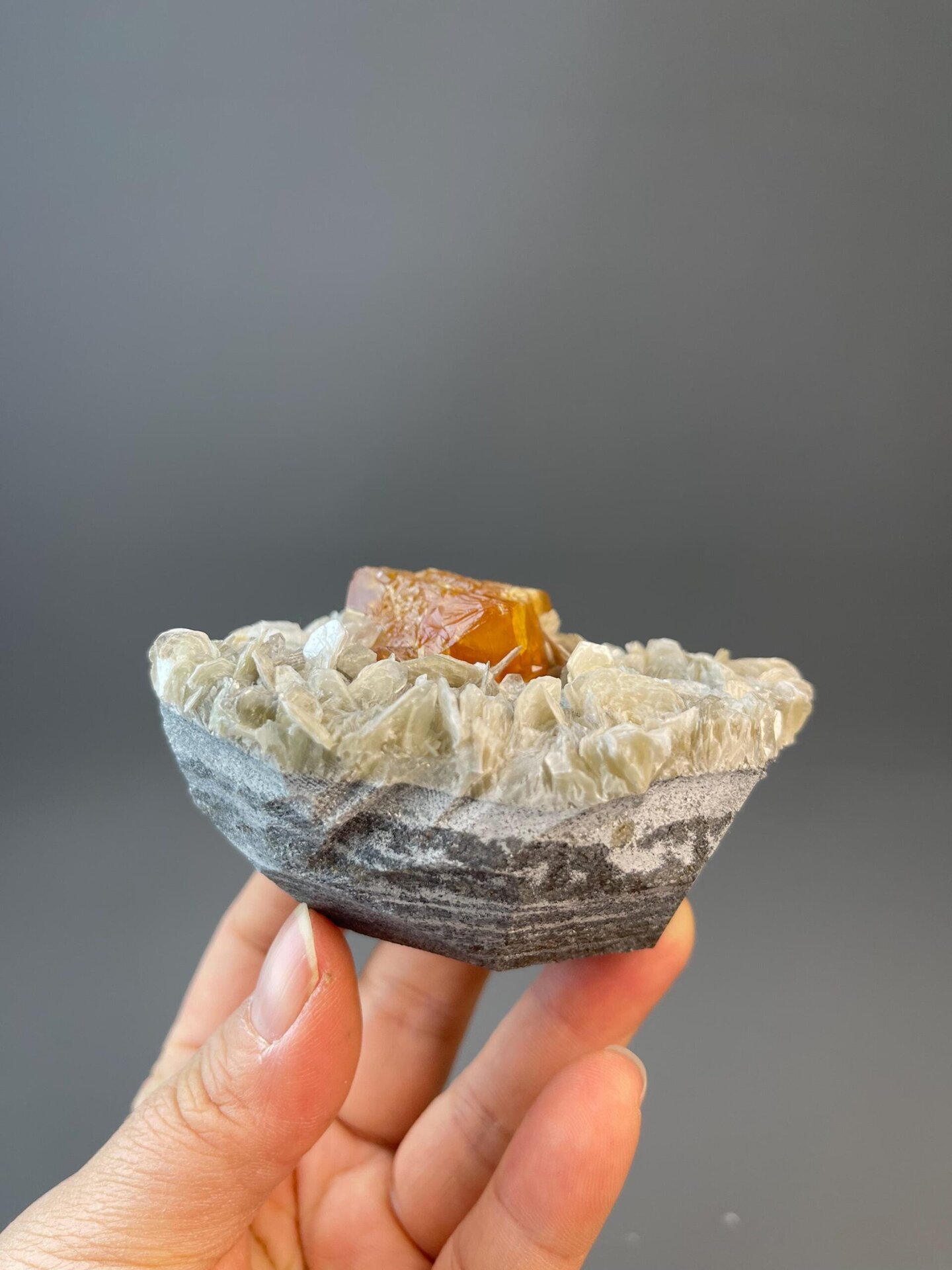 Xuebaoding scheelite specimen under studio lighting